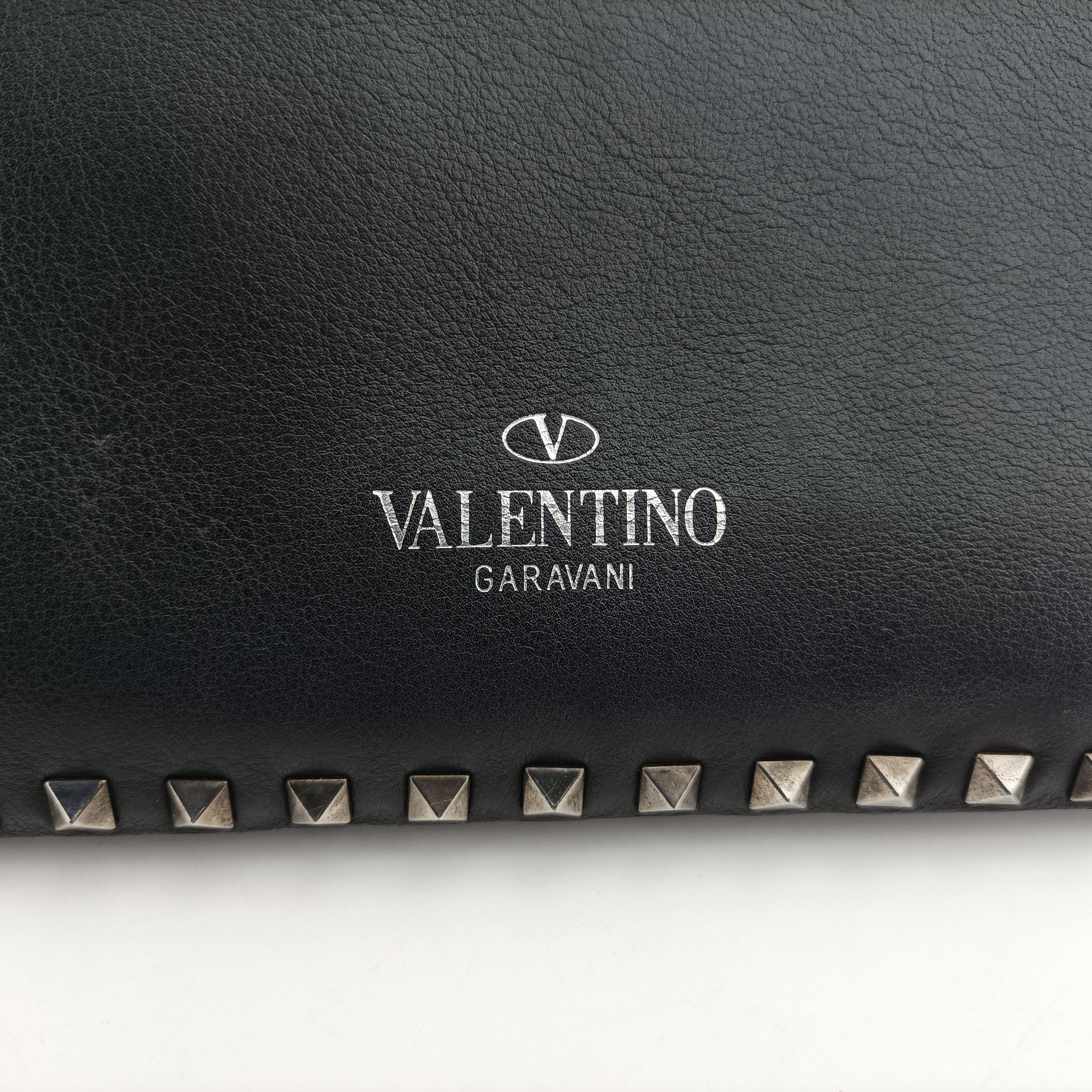 Vintage Valentino Rockstud Black Leather  shoulderbag | stylenewstar