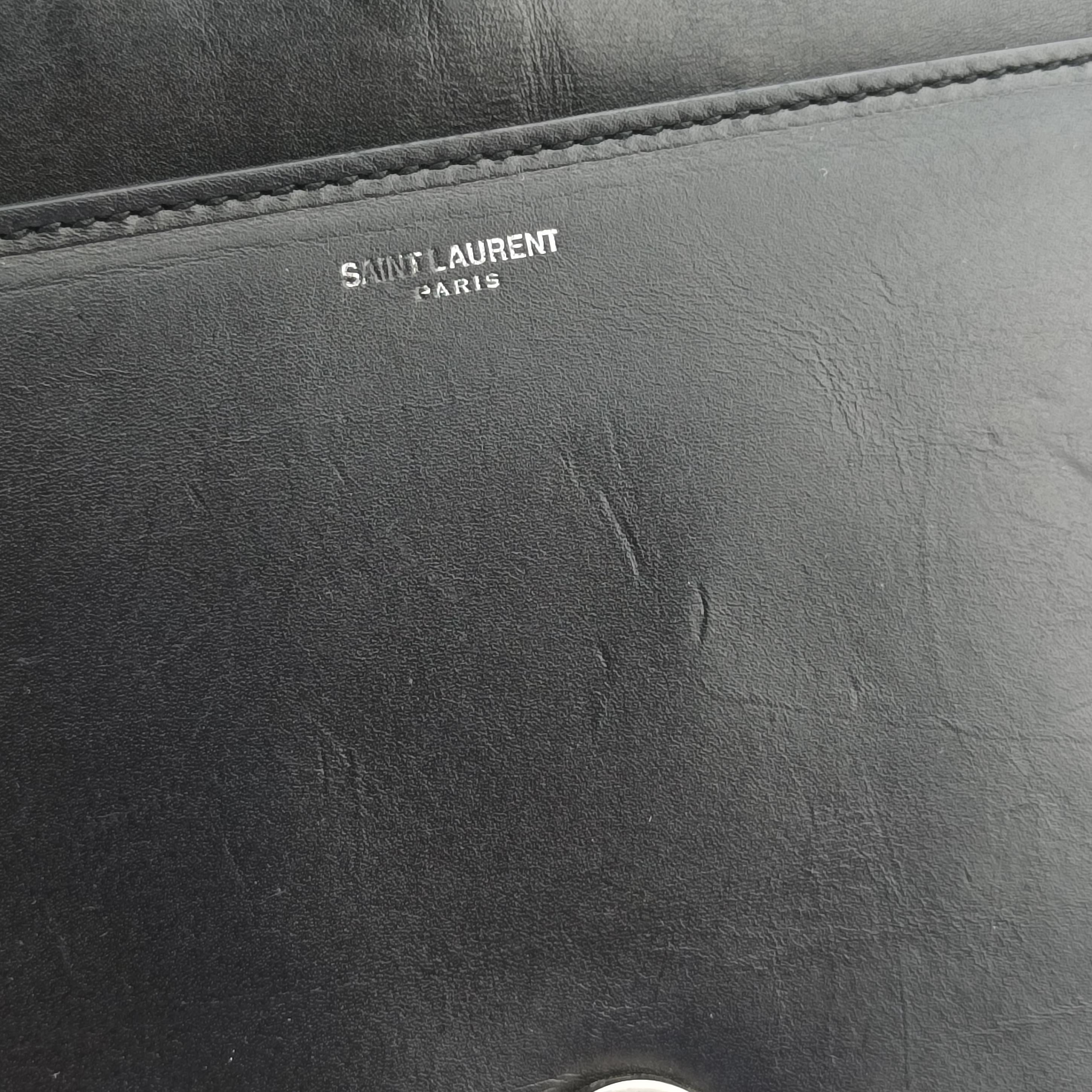 Pre-owned Yves Saint Laurent Betty Black Leather 315680 shoulderbag | stylenewstar