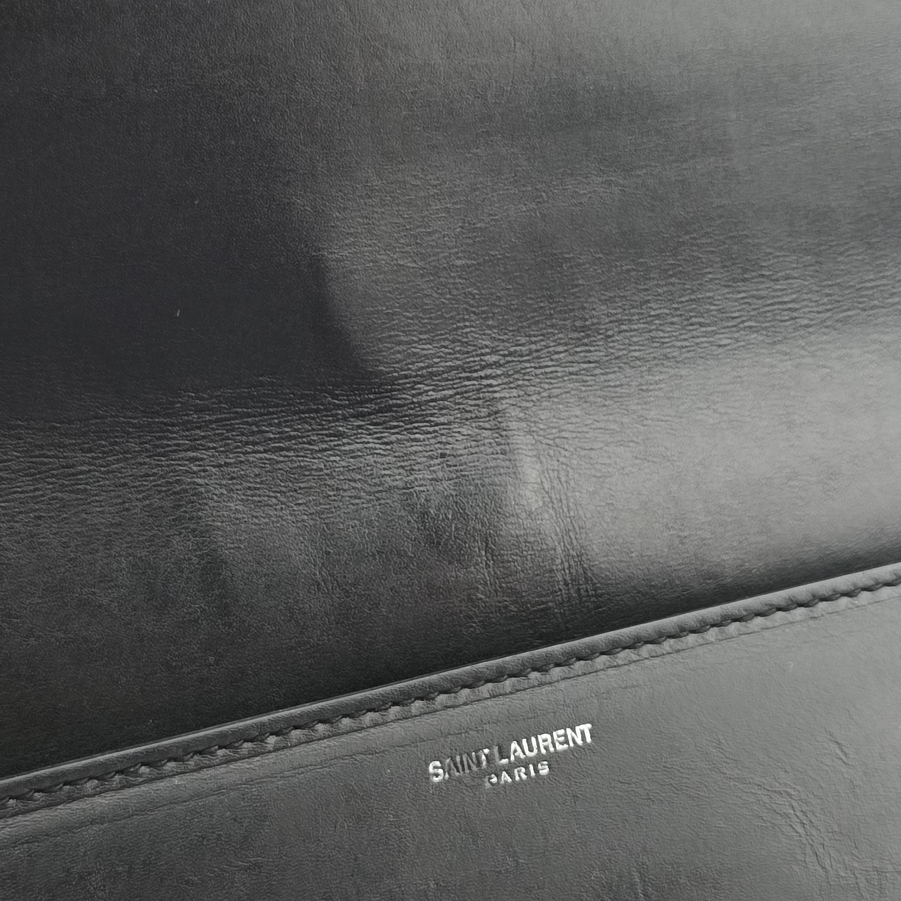 Pre-owned Yves Saint Laurent Betty Black Leather 315680 shoulderbag | stylenewstar