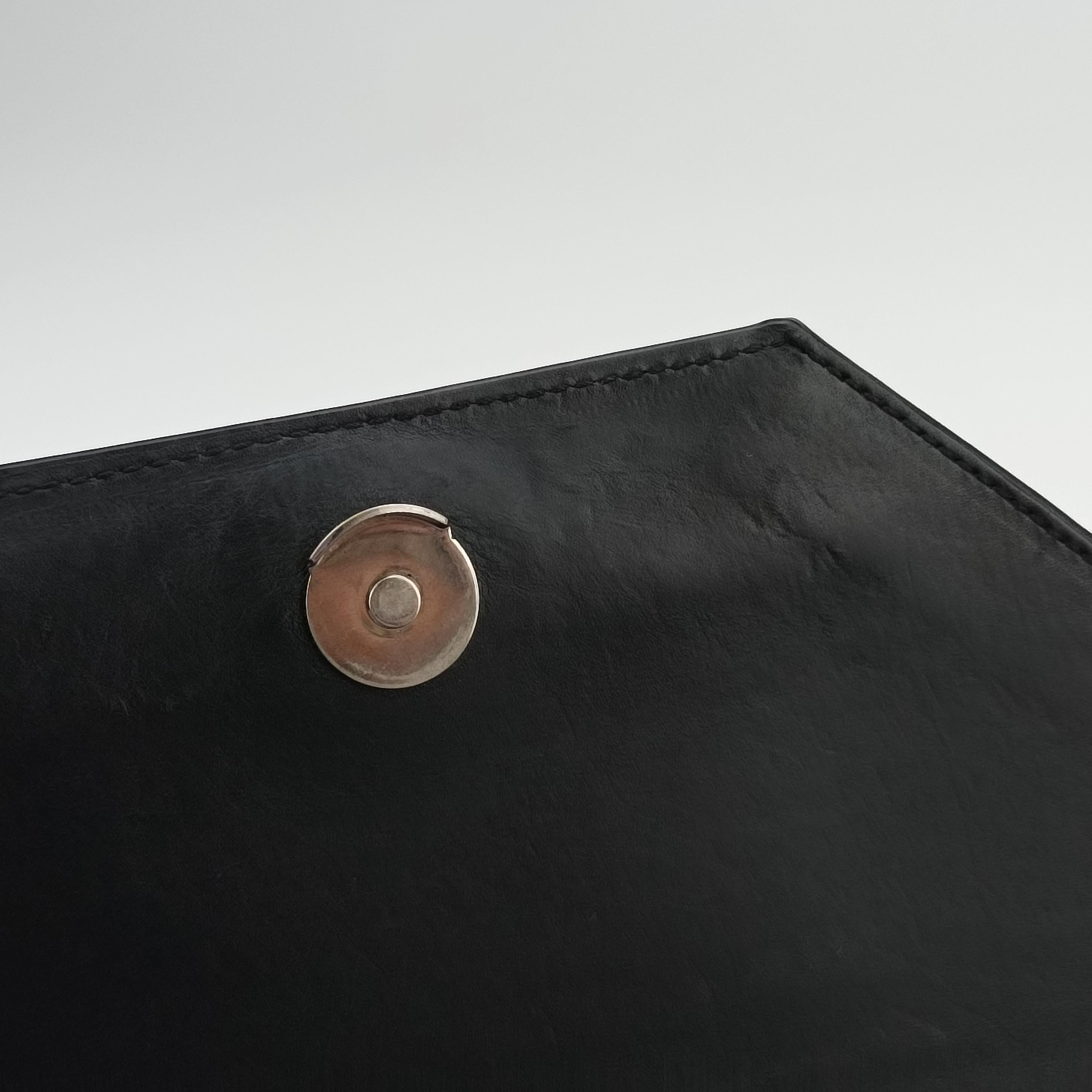 Pre-owned Yves Saint Laurent Betty Black Leather 315680 shoulderbag | stylenewstar