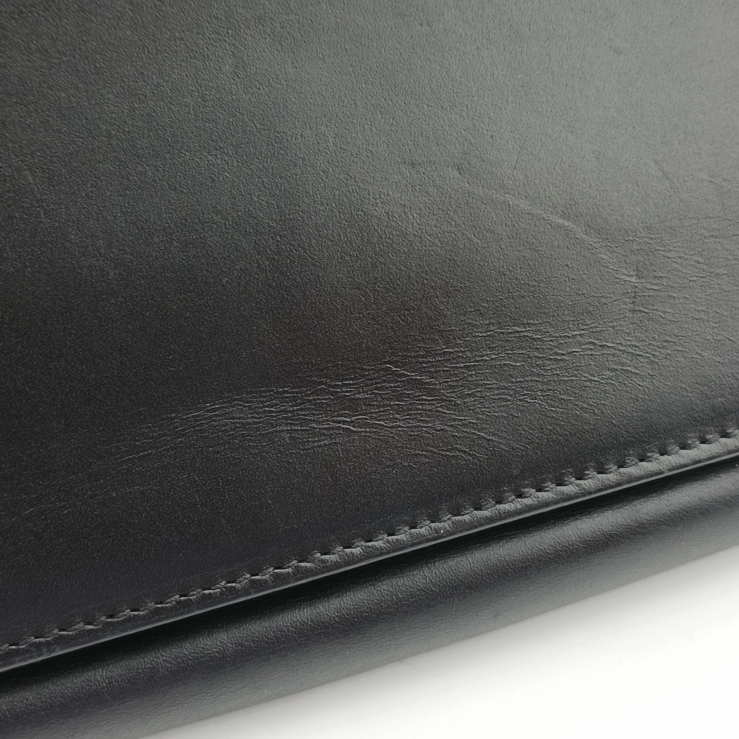 Pre-owned Yves Saint Laurent Betty Black Leather 315680 shoulderbag | stylenewstar