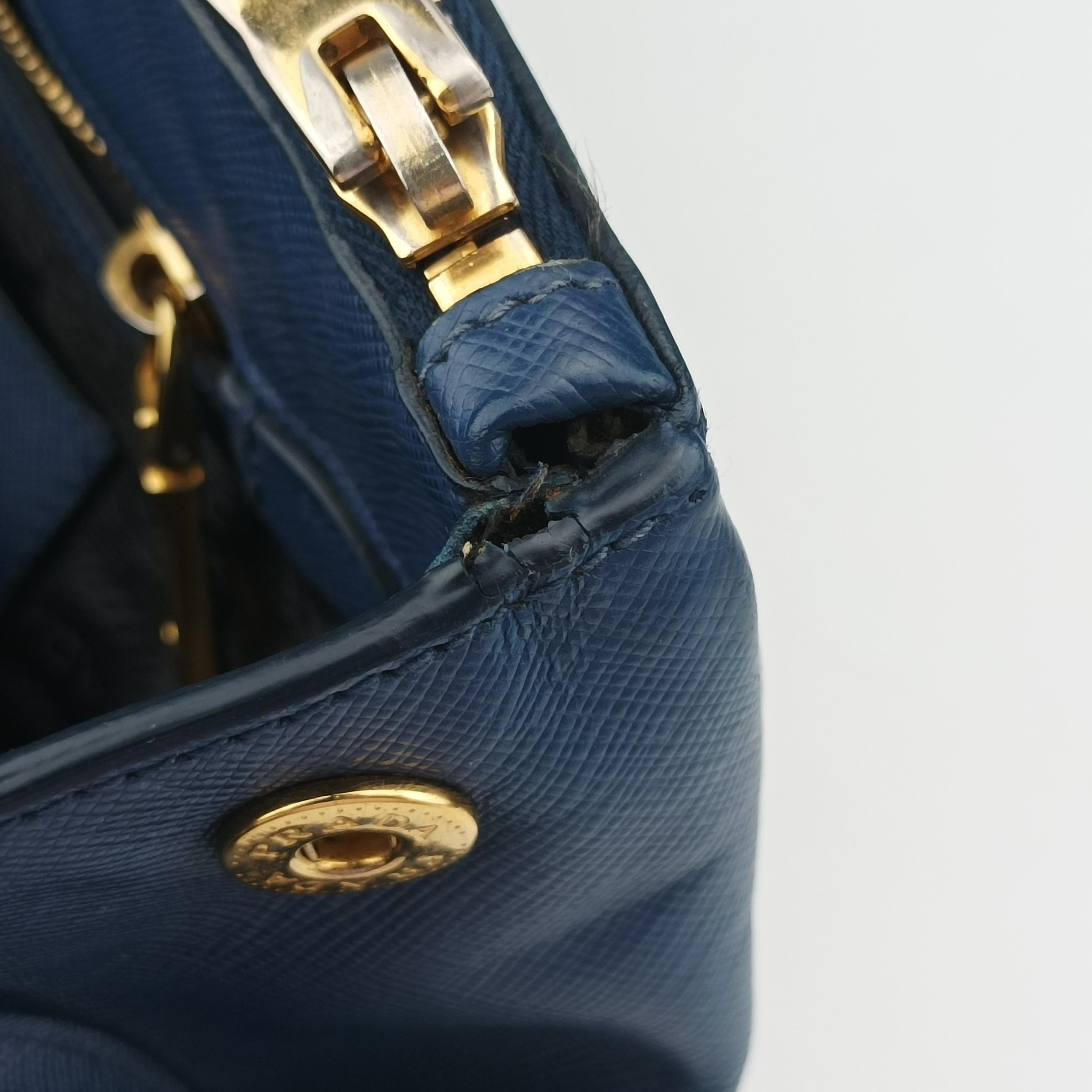 Vintage Prada Galleria Blue SAFFIANO Leather BN2274 handbag | stylenewstar