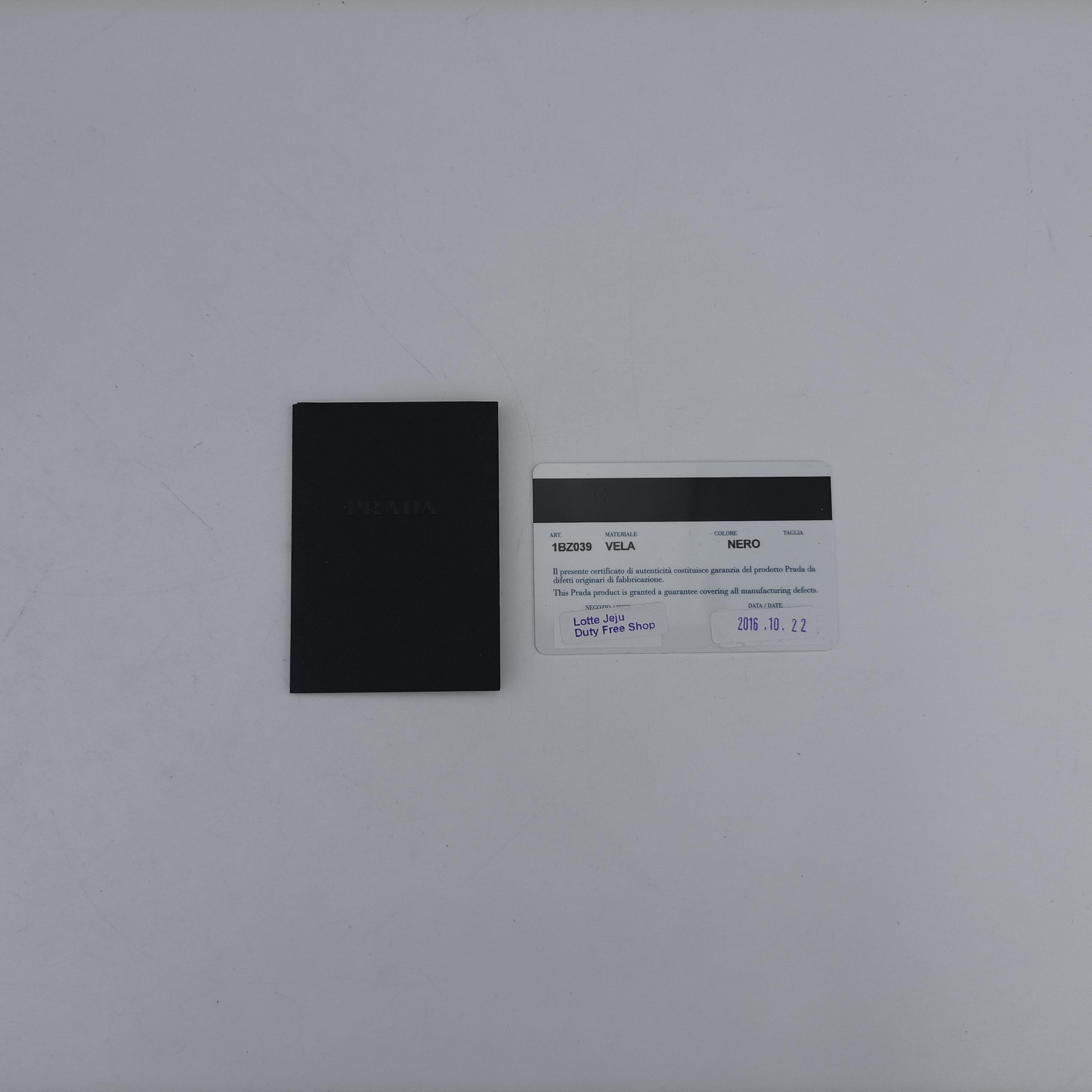 Vintage Prada Galleria Blue SAFFIANO Leather BN2274 handbag | stylenewstar