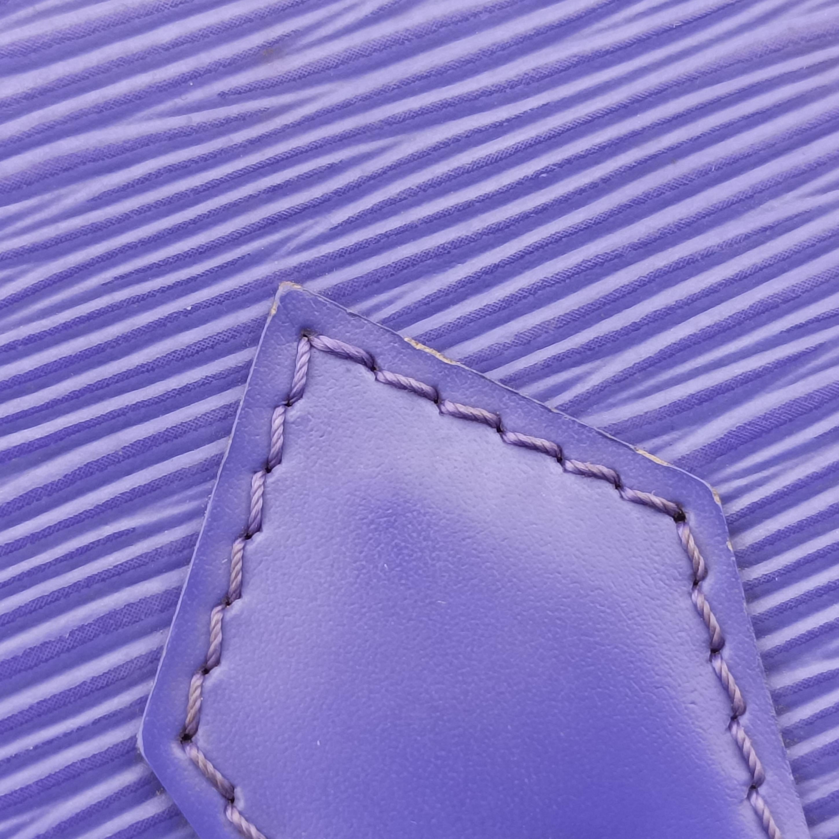 Pre-owned Louis Vuitton ALMA PM Fig Epi M4060G handbag | stylenewstar