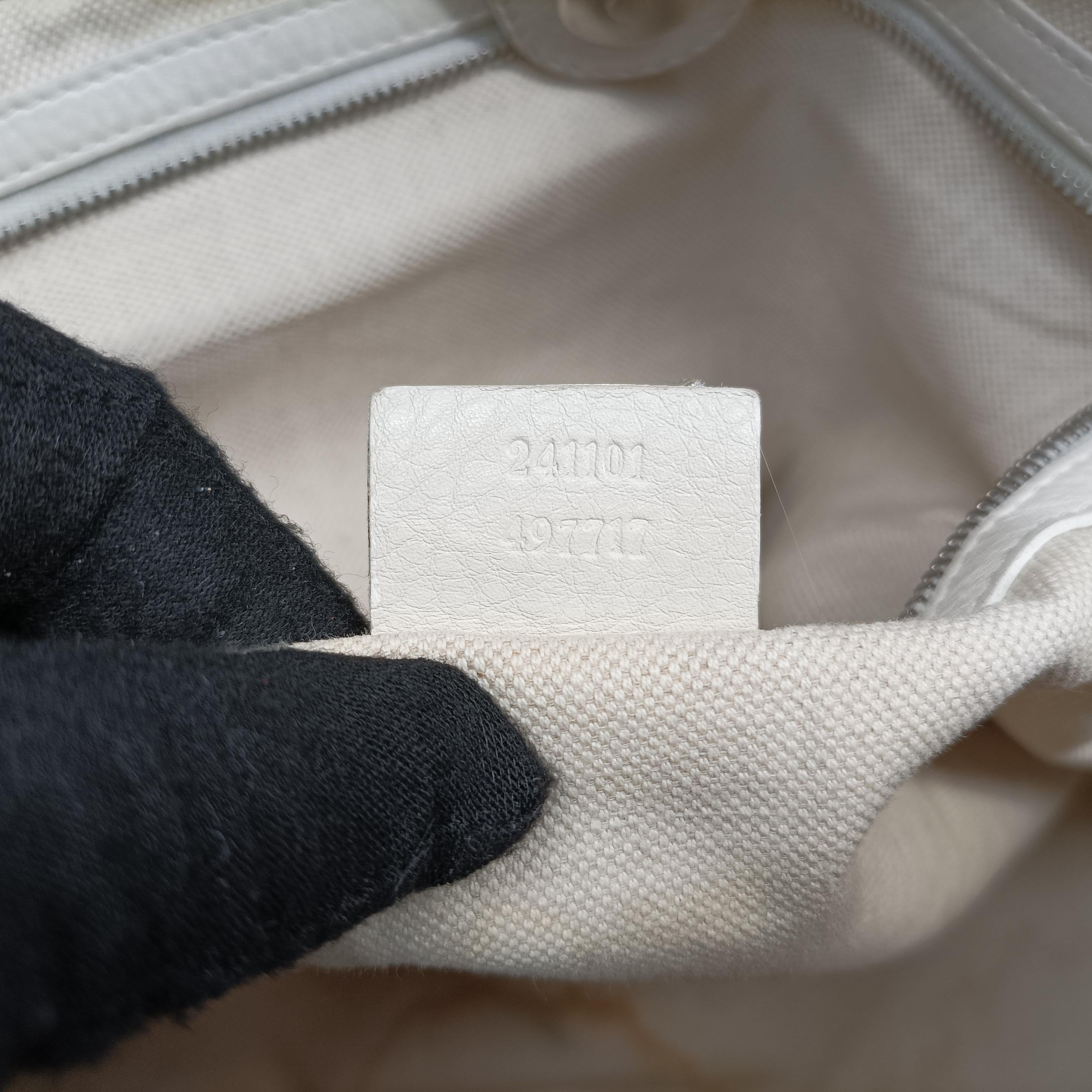 Pre-owned Gucci GG Neoprene White Leather 241101 shoulderbag | stylenewstar