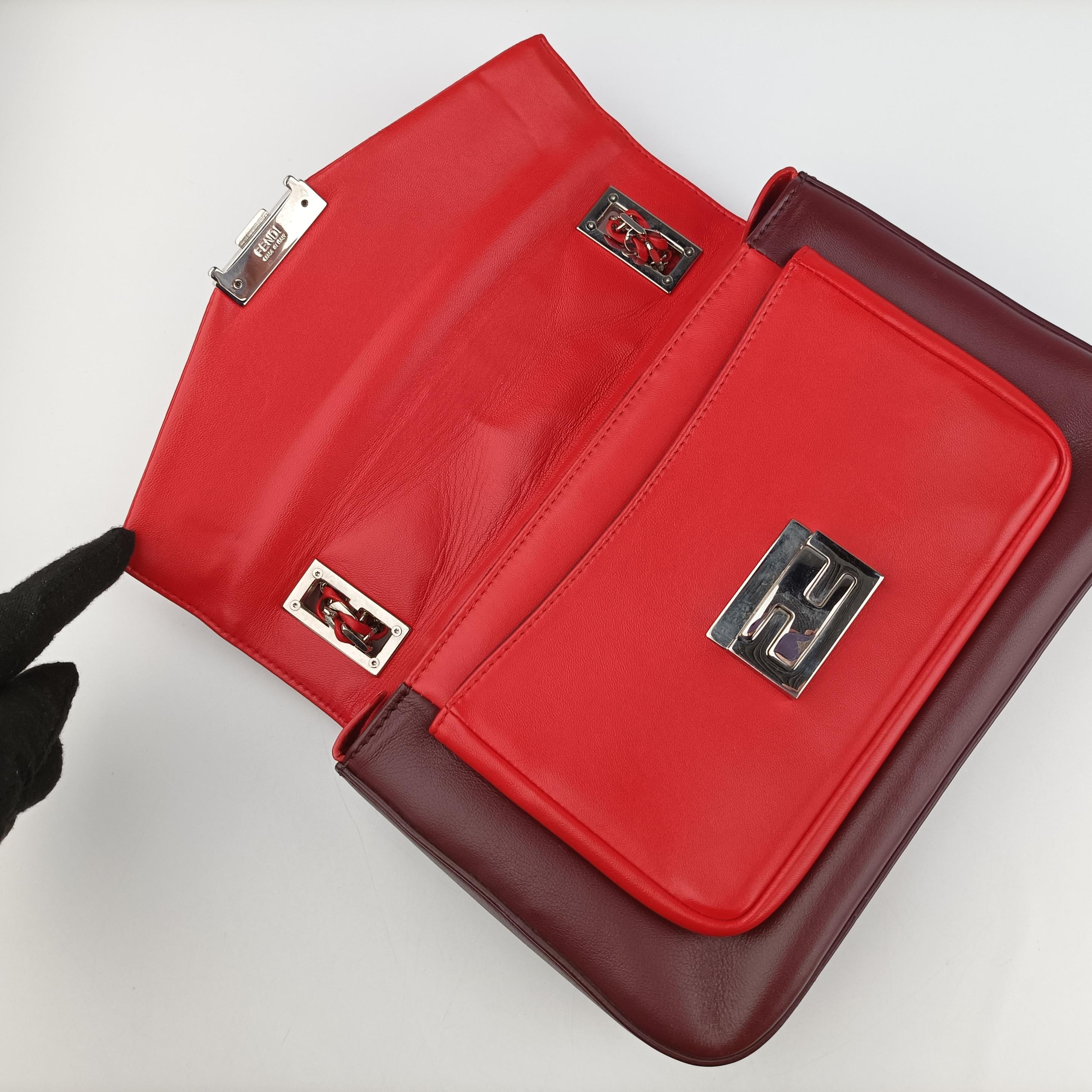 Pre-owned Fendi Be Baguette Red x burgundy Leather 8BR677 shoulderbag | stylenewstar