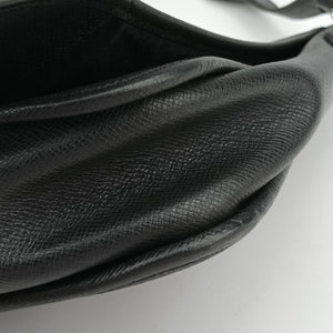 Pre-owned Louis Vuitton ANDREI ARDOISE Taiga M32482 shoulderbag | stylenewstar