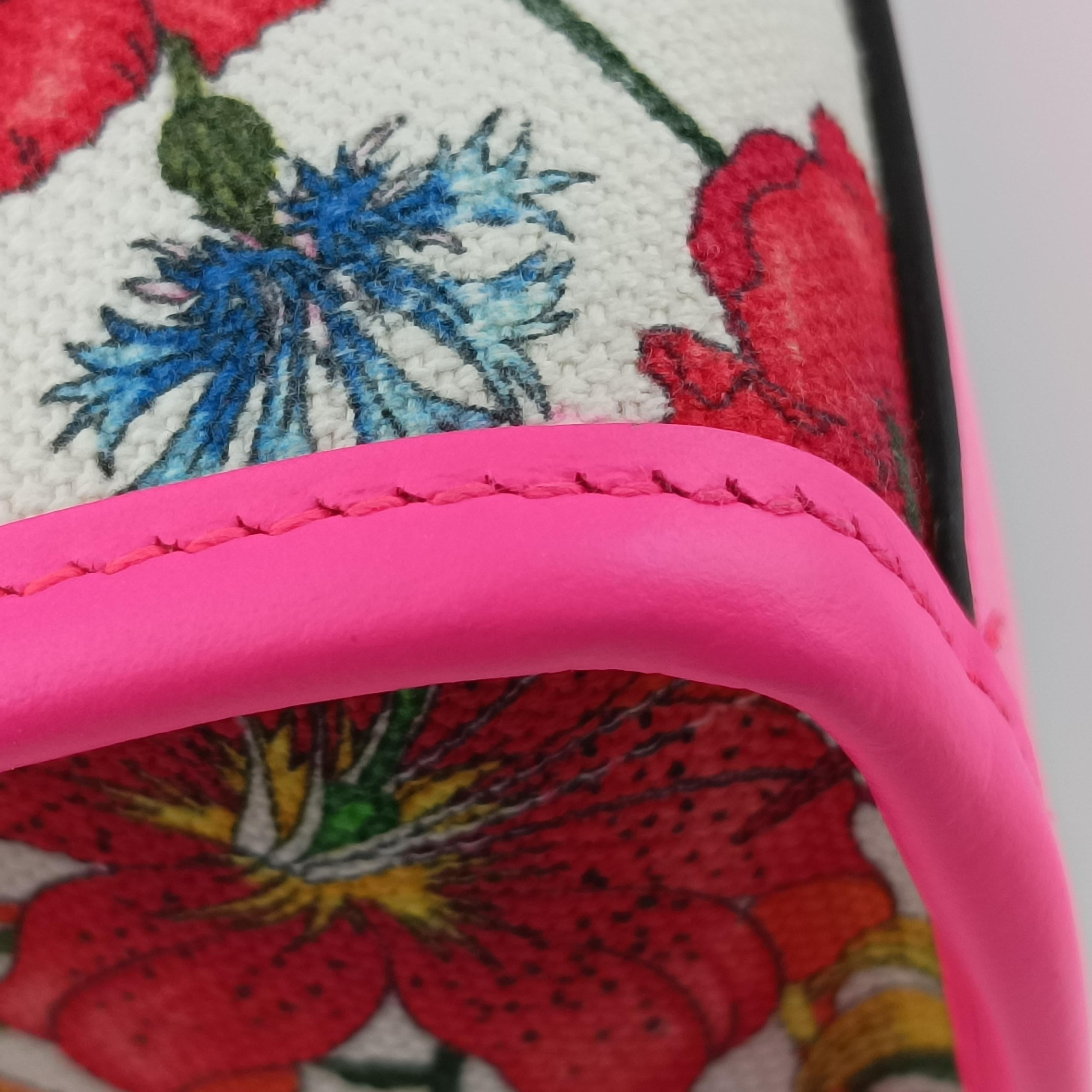 Pre-owned Gucci Flora Multicolour Canvas 550141 shoulderbag | stylenewstar