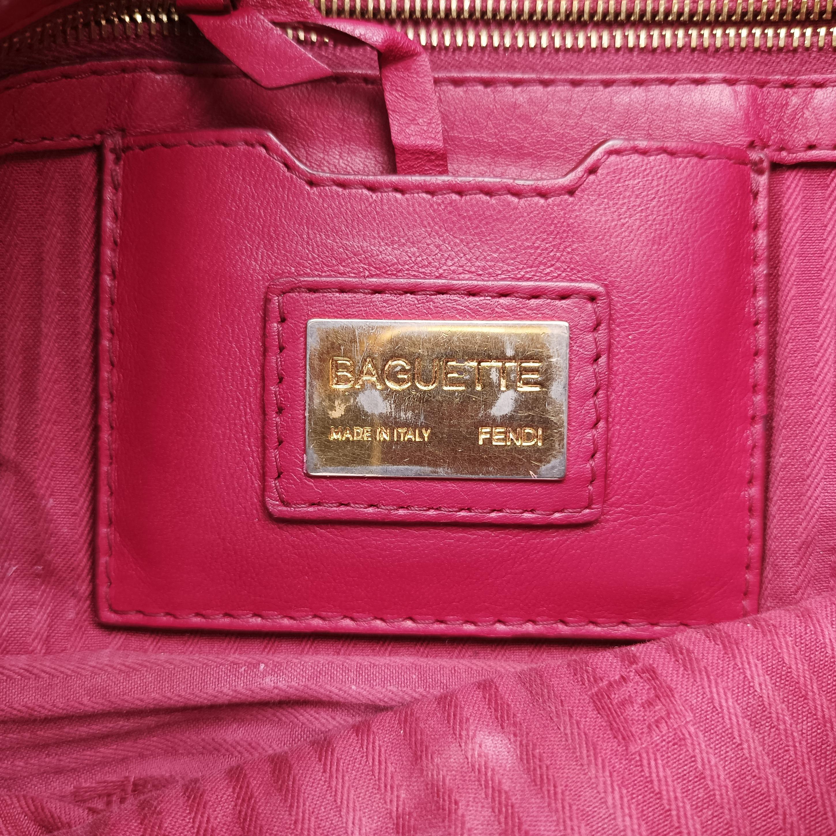 Pre-owned Fendi BAGUETTE Red Leather 8BR600 shoulderbag | stylenewstar