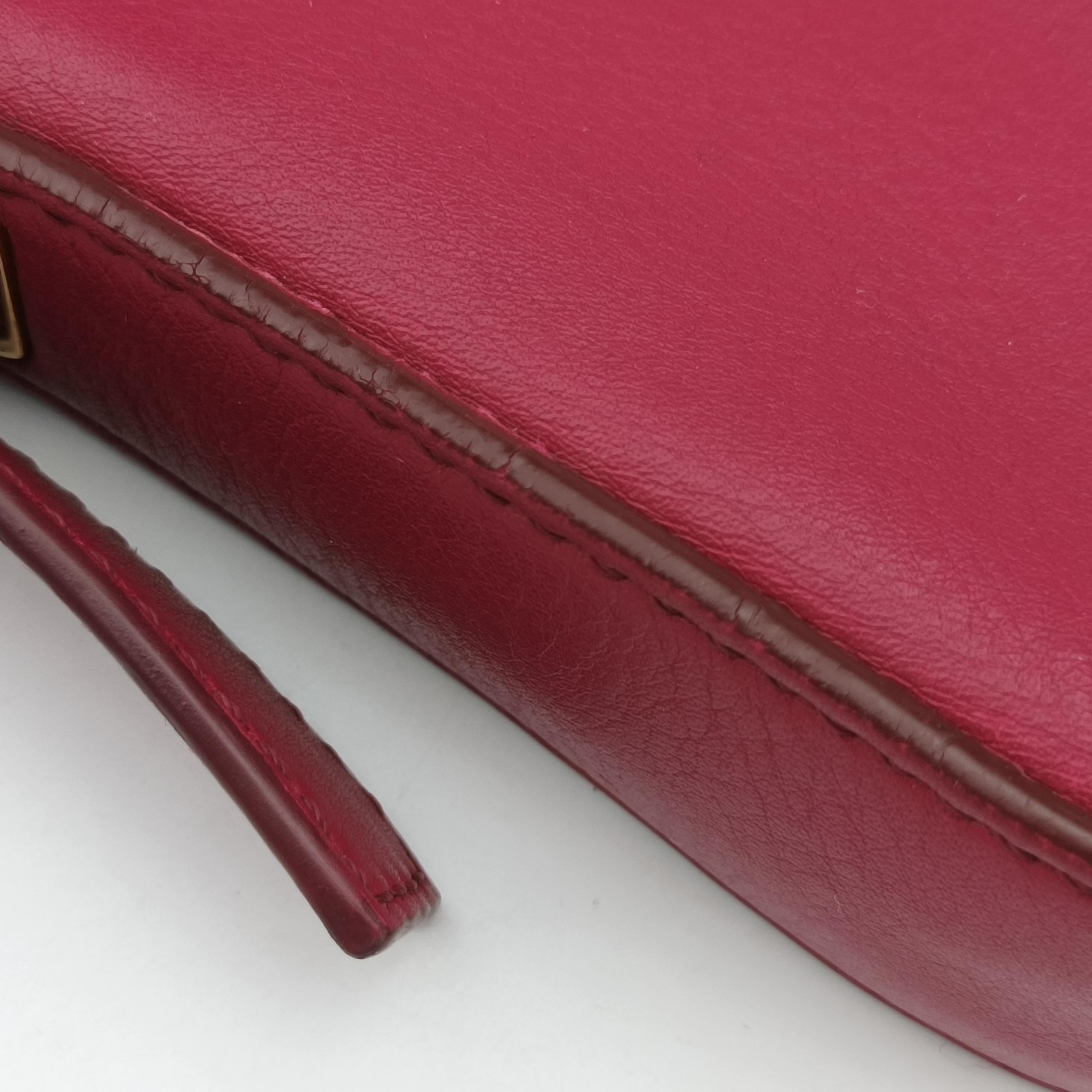 Pre-owned Fendi BAGUETTE Red Leather 8BR600 shoulderbag | stylenewstar