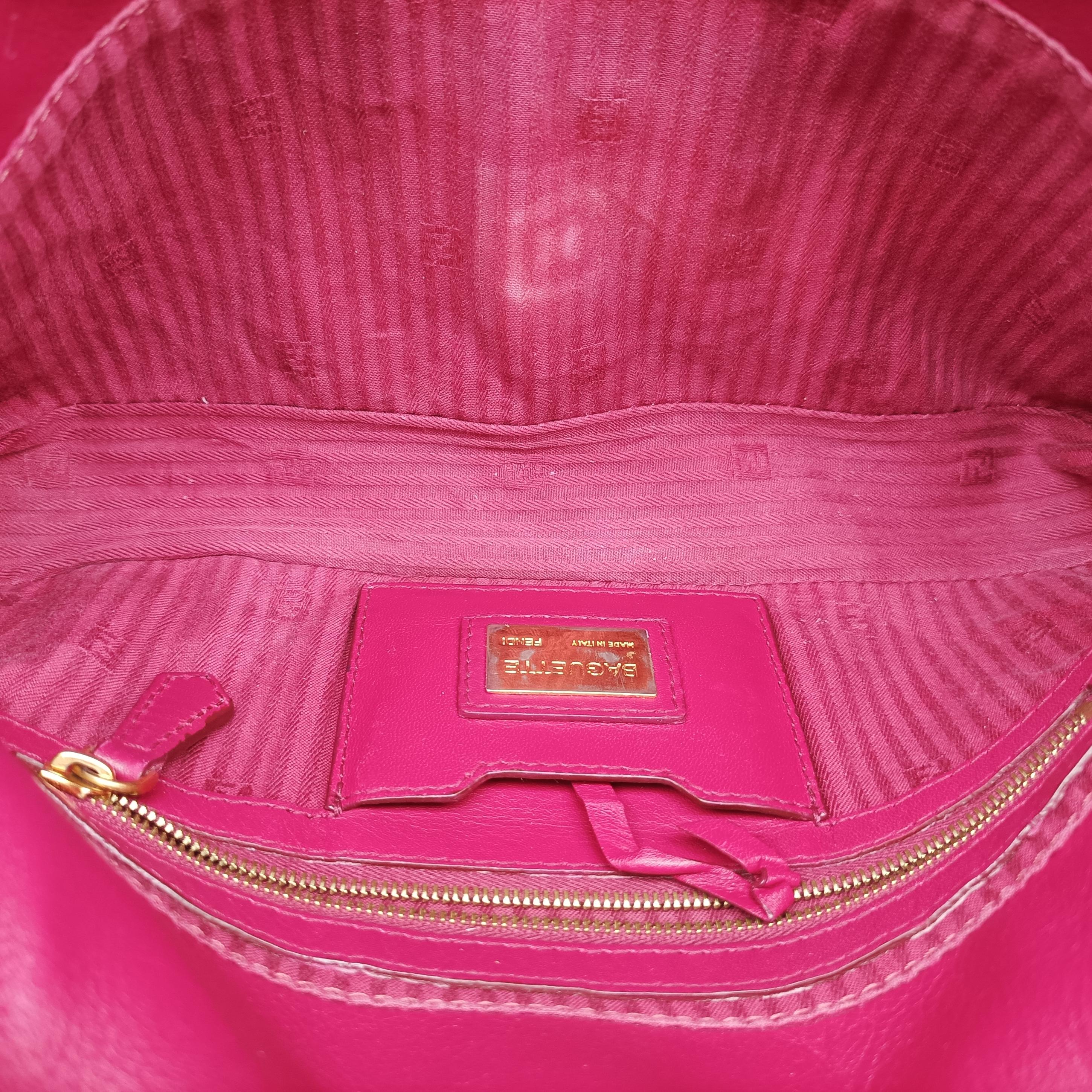 Pre-owned Fendi BAGUETTE Red Leather 8BR600 shoulderbag | stylenewstar