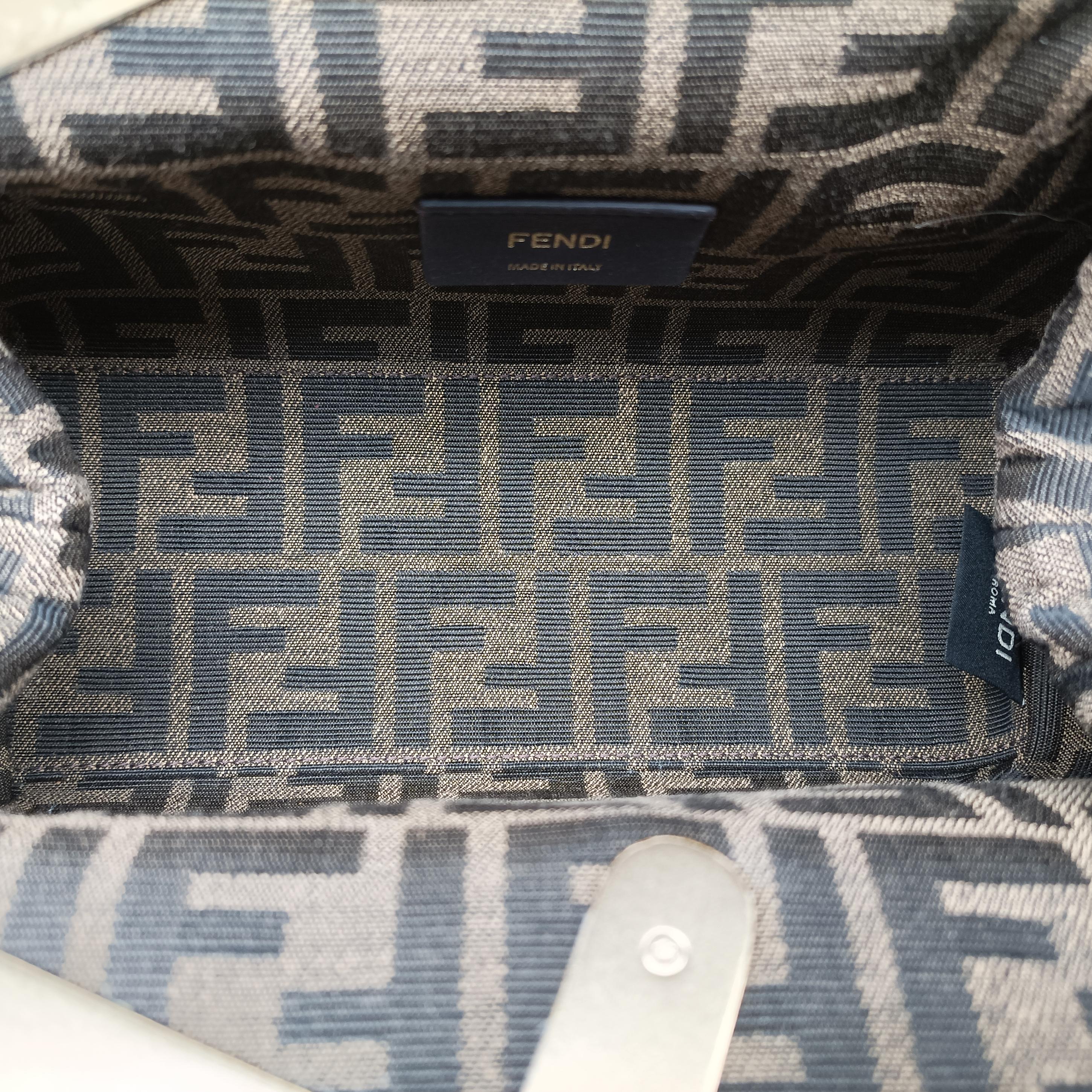 Pre-owned Fendi First Brown Leather 8BP129 shoulderbag | stylenewstar