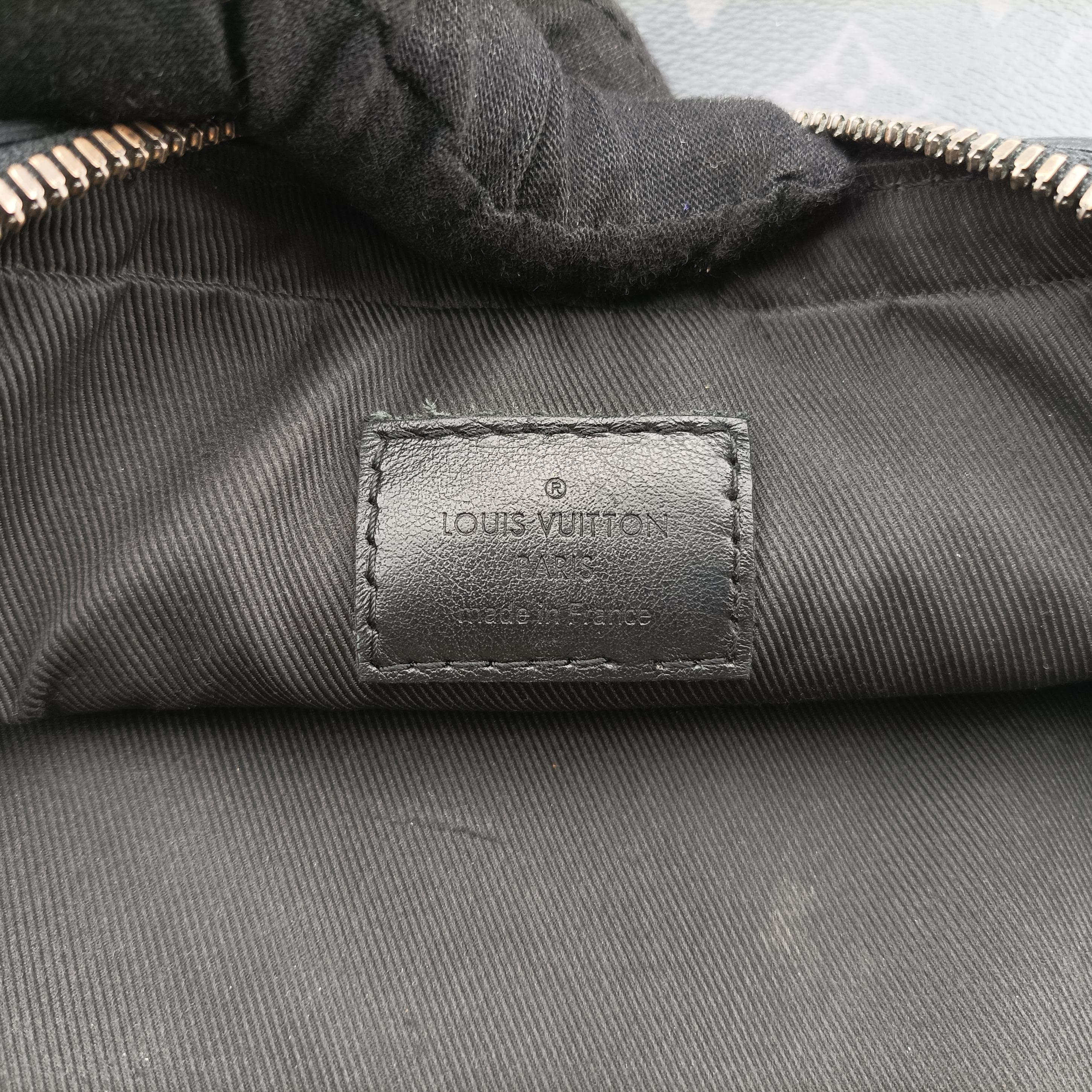 Pre-owned Louis Vuitton Trio Messenger black Monogram Eclipse Reverse M69443 shoulderbag | stylenewstar