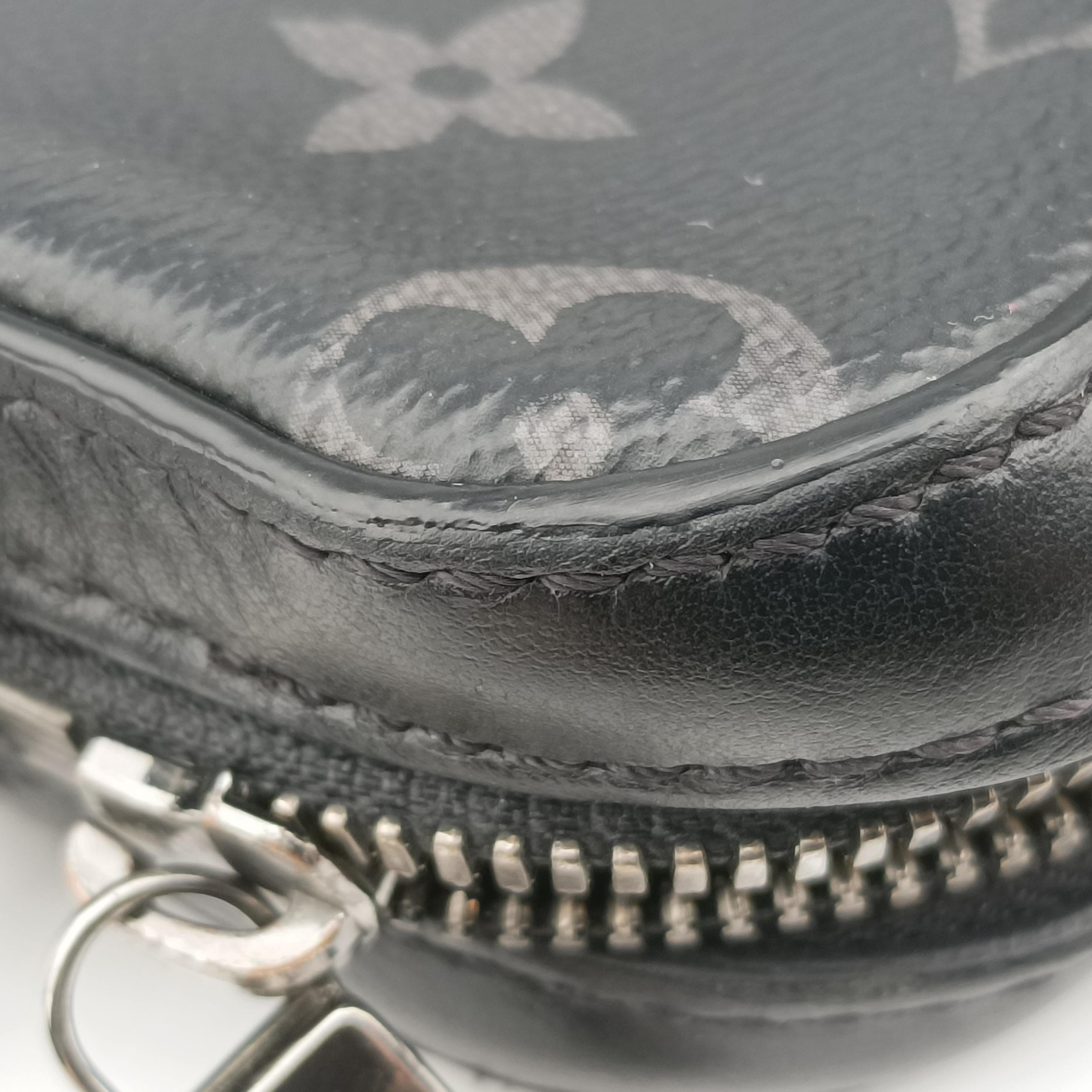 Pre-owned Louis Vuitton Trio Messenger black Monogram Eclipse Reverse M69443 shoulderbag | stylenewstar