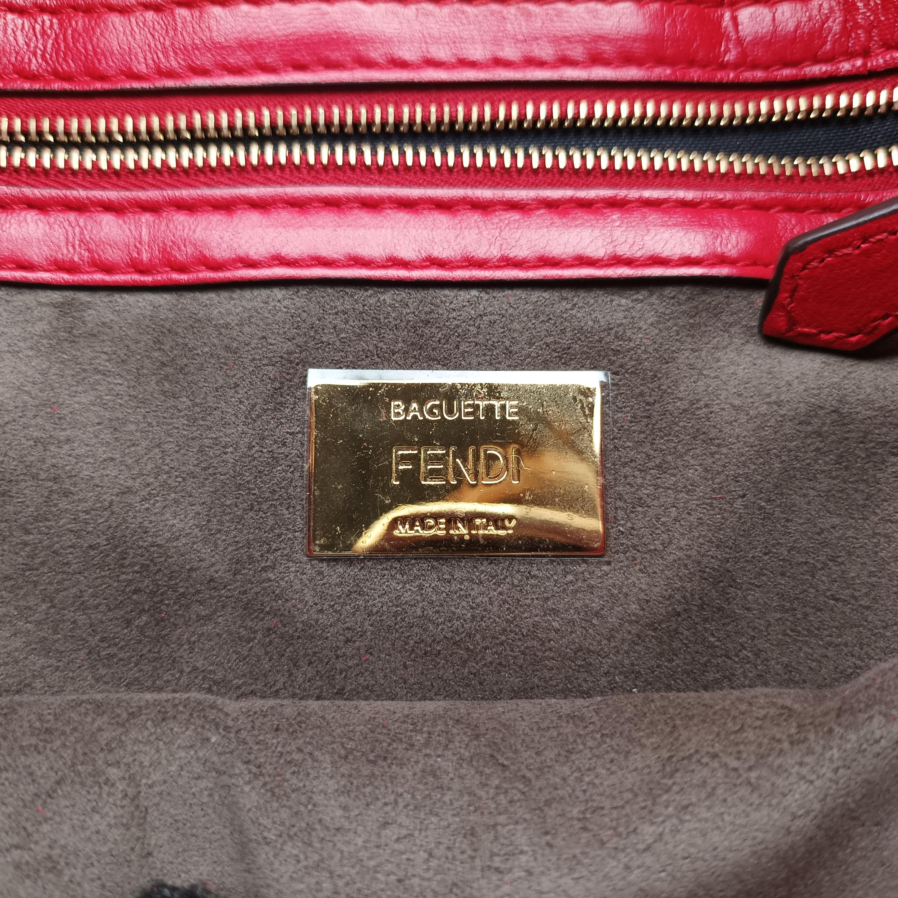 Vintage Fendi BAGUETTE Red Leather 8BR600 shoulderbag | stylenewstar