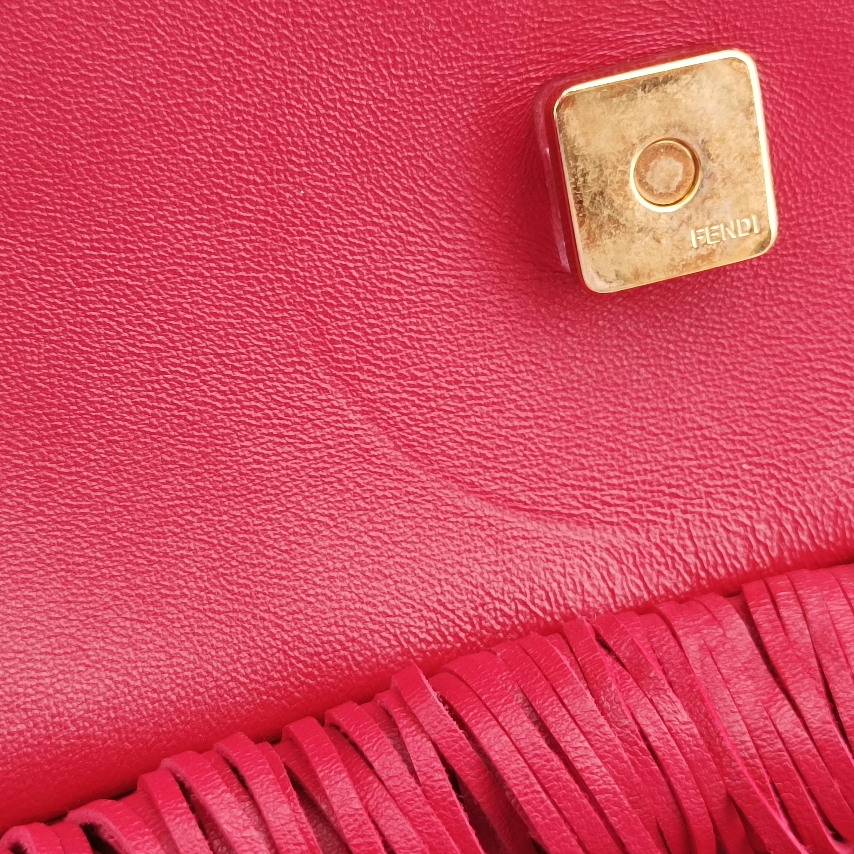 Vintage Fendi BAGUETTE Red Leather 8BR600 shoulderbag | stylenewstar