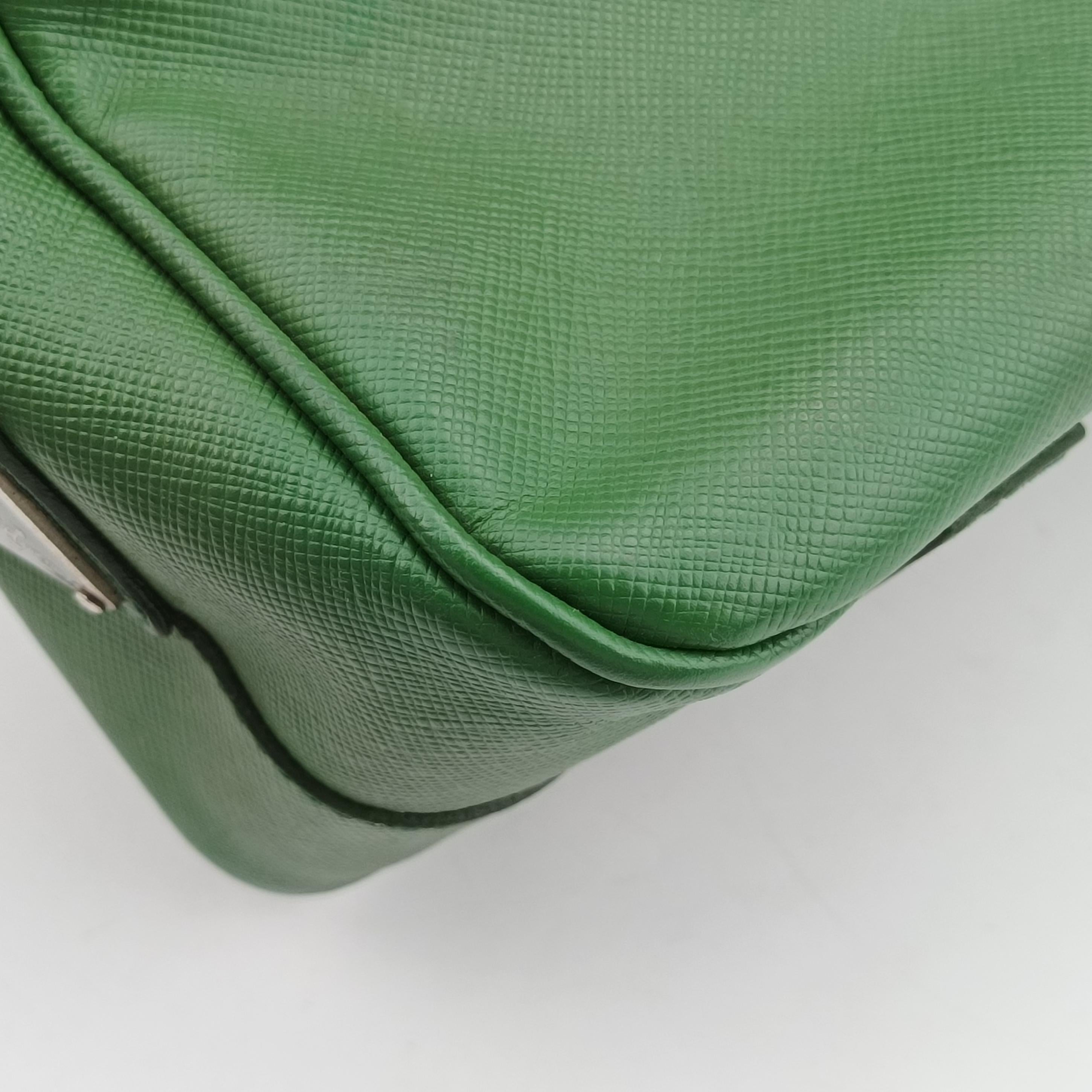 Pre-owned Prada Classic Laptop briefcase Green SAFFIANO Leather VS0305 shoulderbag | stylenewstar