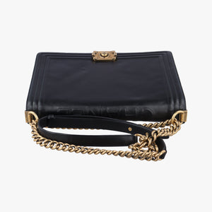 Secondhand Chanel BOY CHANEL Black Leather A66711 shoulderbag | stylenewstar