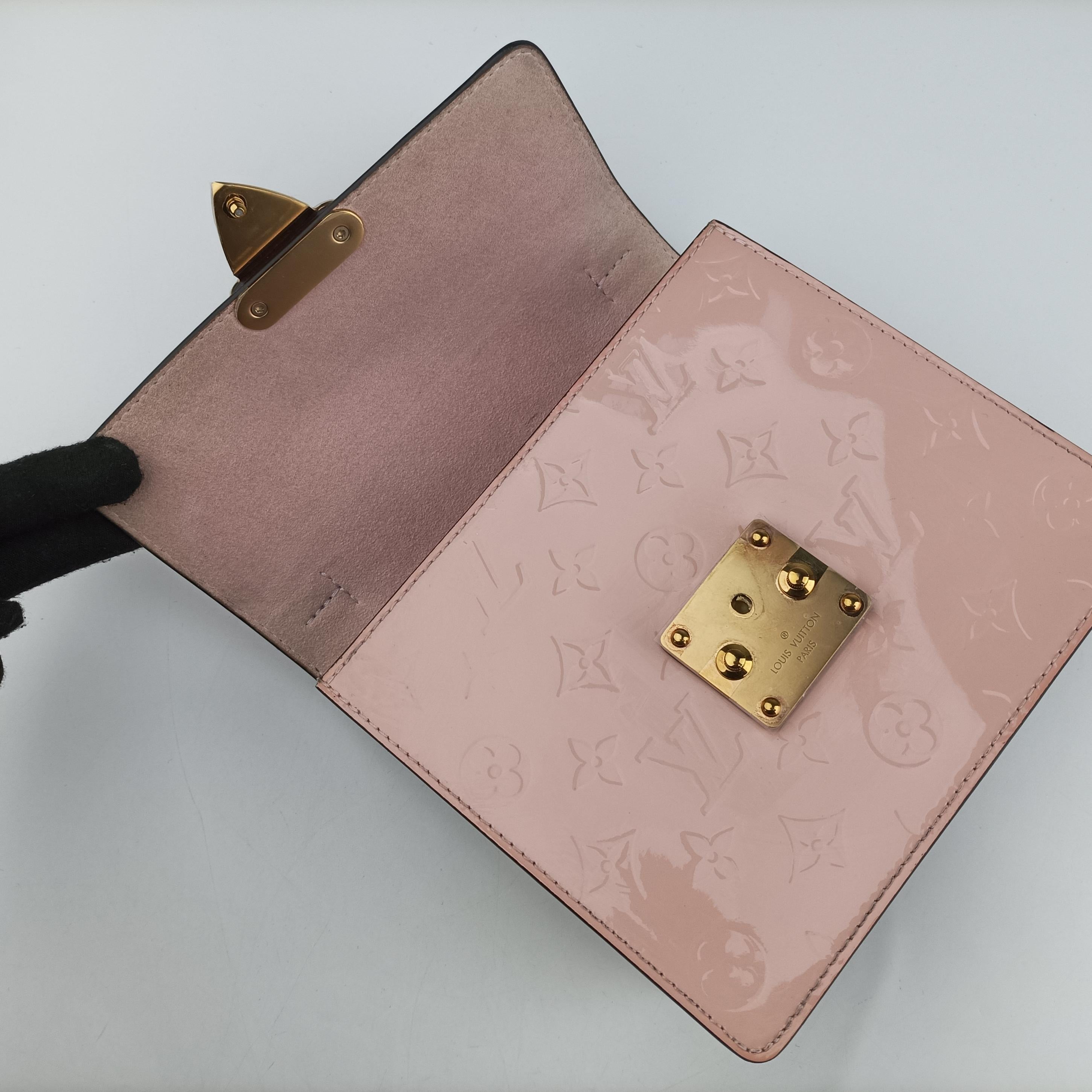 Pre-owned Louis Vuitton Spring Street PM pink Vernis M90468 shoulderbag | stylenewstar