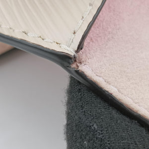 Pre-owned Louis Vuitton Spring Street PM pink Vernis M90468 shoulderbag | stylenewstar