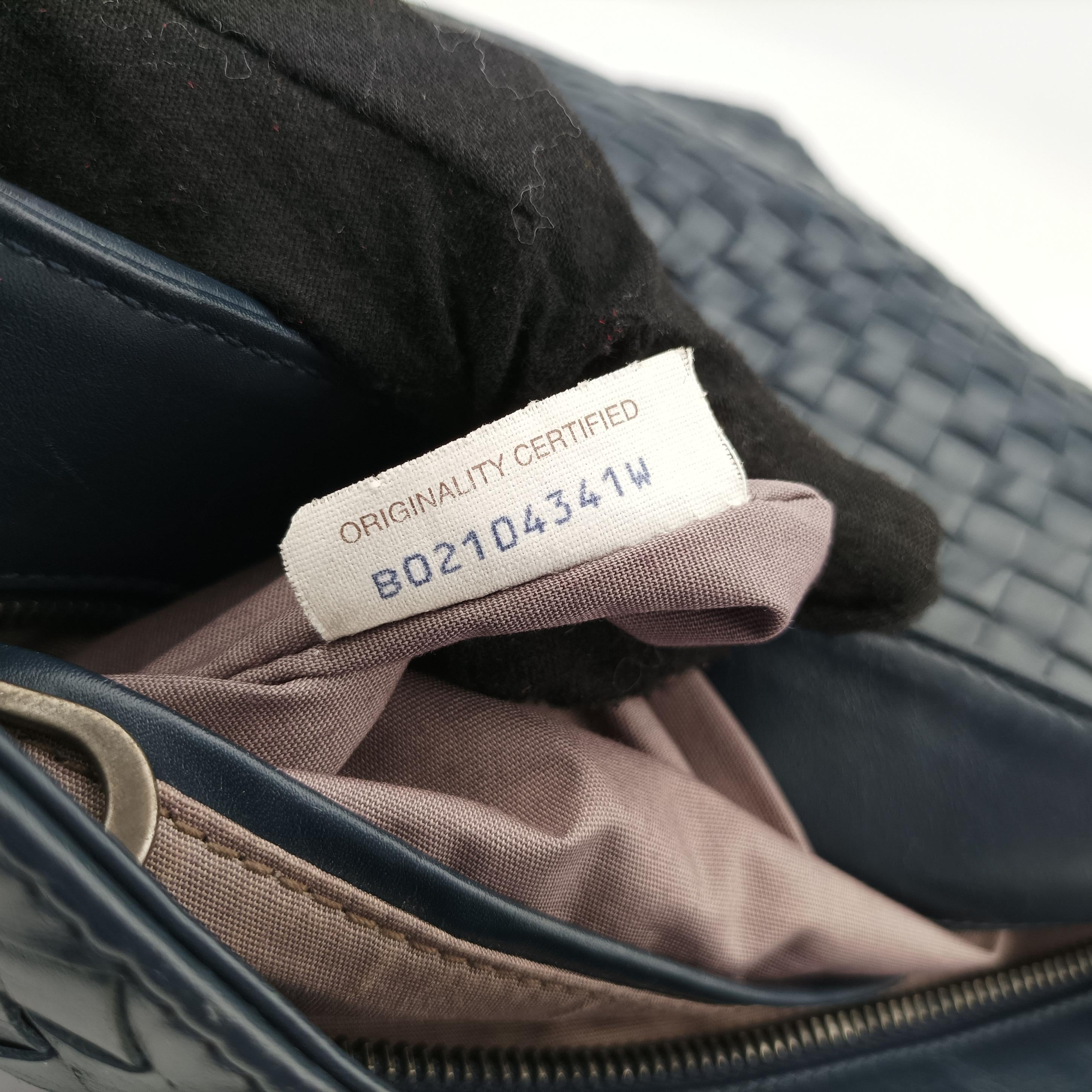 Pre-owned Bottega Veneta Intrecciato Black lambskin  shoulderbag | stylenewstar