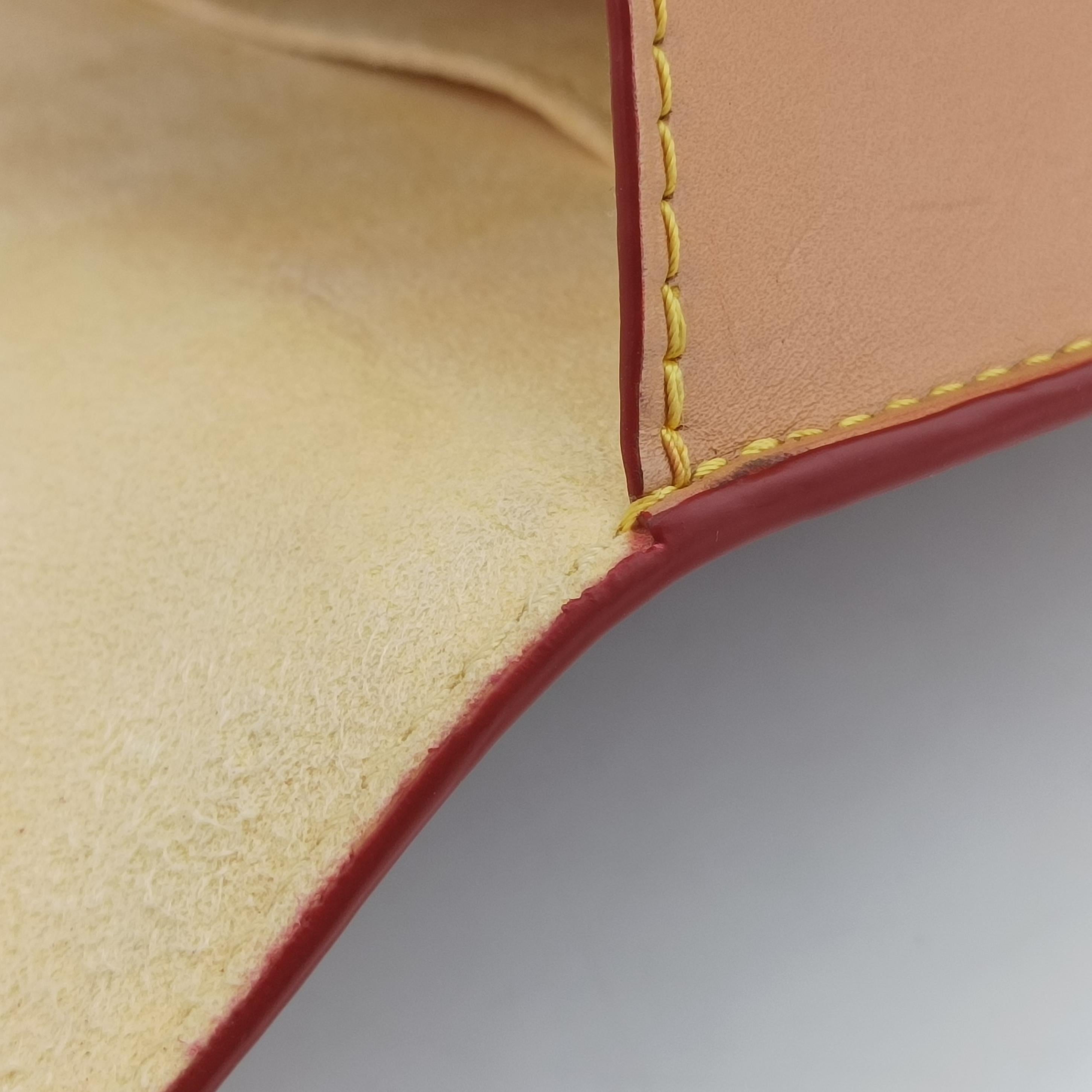 Pre-owned Louis Vuitton LV Pop Dauphine MM Beige x Multicolor Monogram Canvas M55452 shoulderbag | stylenewstar