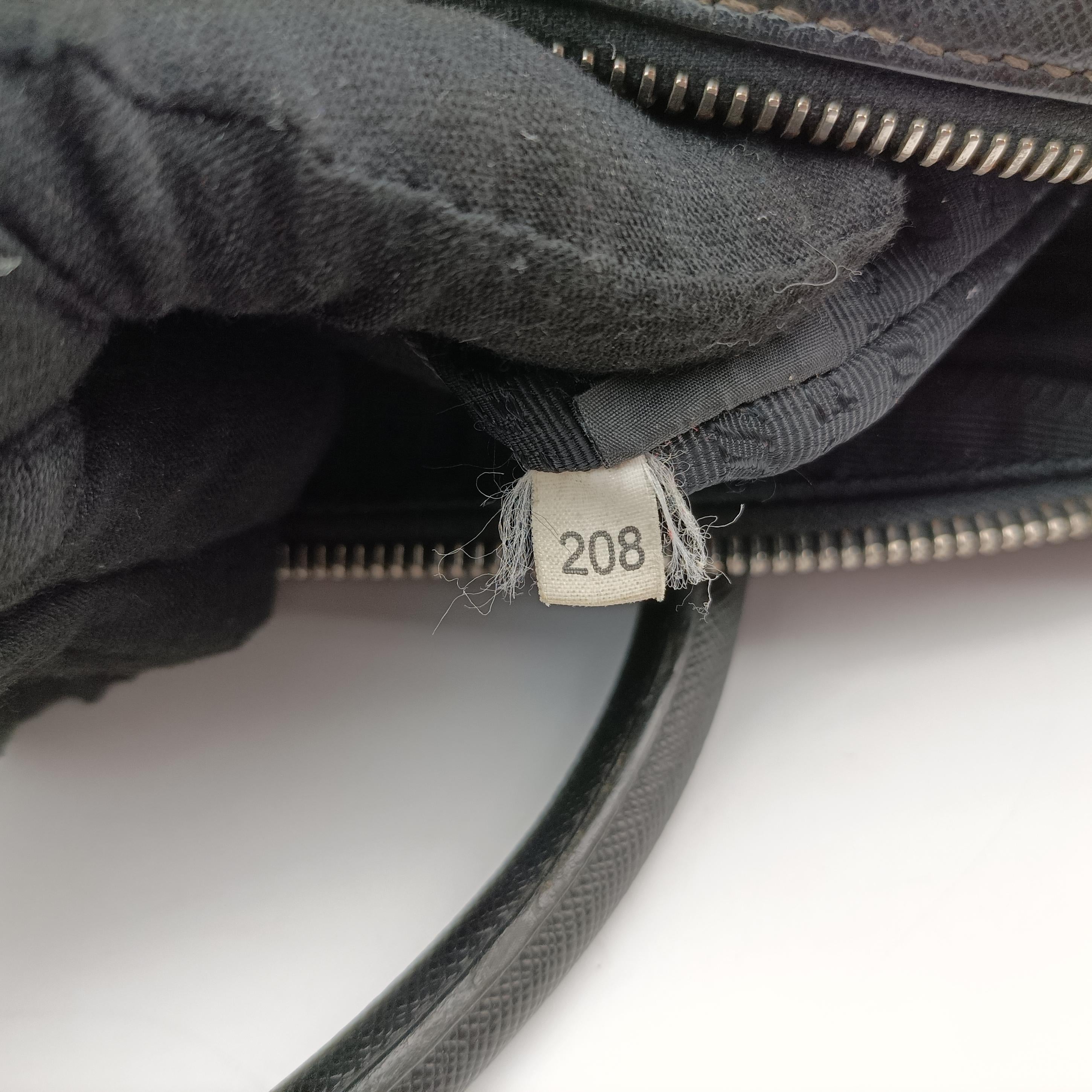 Secondhand Prada Business Briefcase Black SAFFIANO Leather 2VE011 handbag | stylenewstar