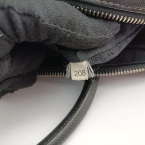 Secondhand Prada Business Briefcase Black SAFFIANO Leather 2VE011 handbag | stylenewstar