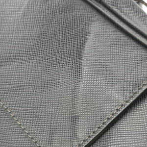 Secondhand Prada Business Briefcase Black SAFFIANO Leather 2VE011 handbag | stylenewstar