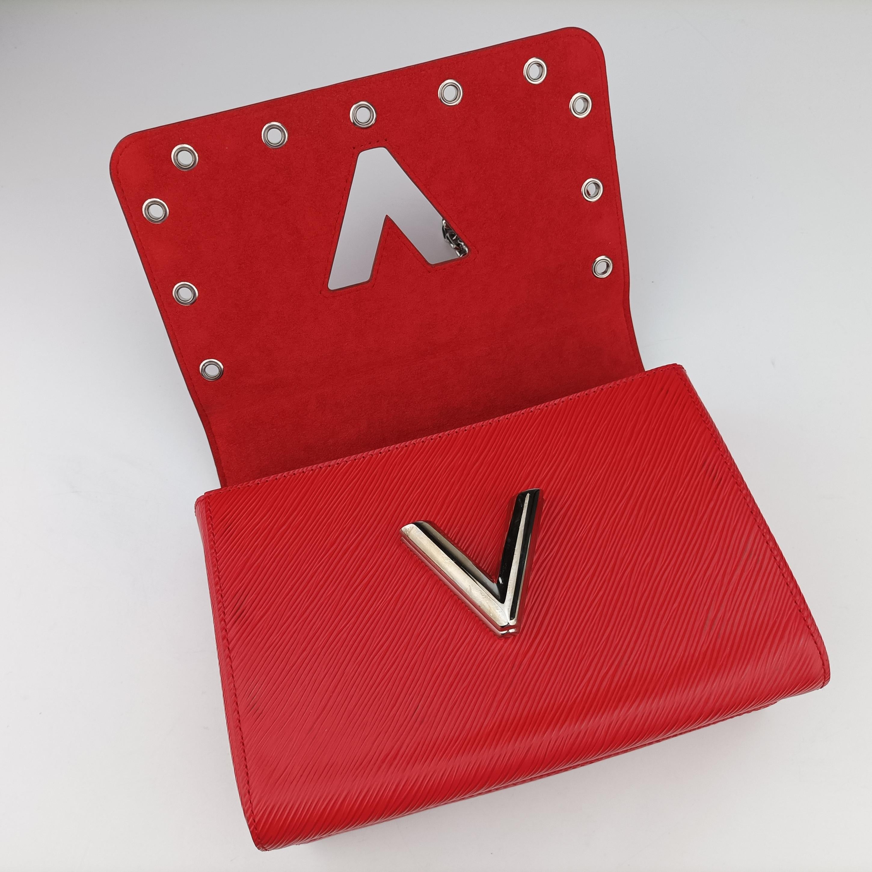 Pre-owned Louis Vuitton Twist MM red epi M54269 shoulderbag | stylenewstar