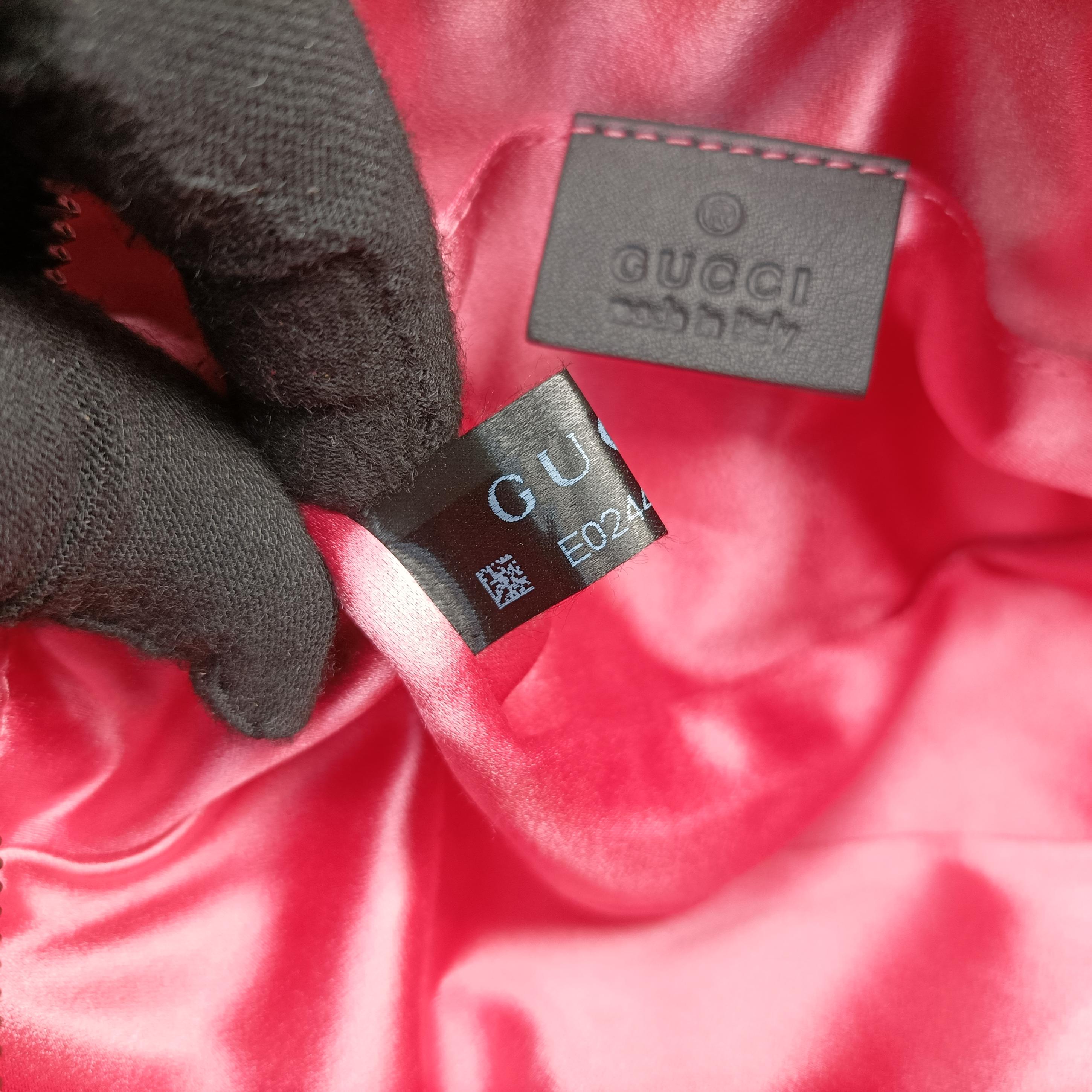 Pre-owned Gucci GG Marmont Black velour 476434 bum bag/waist bag | stylenewstar