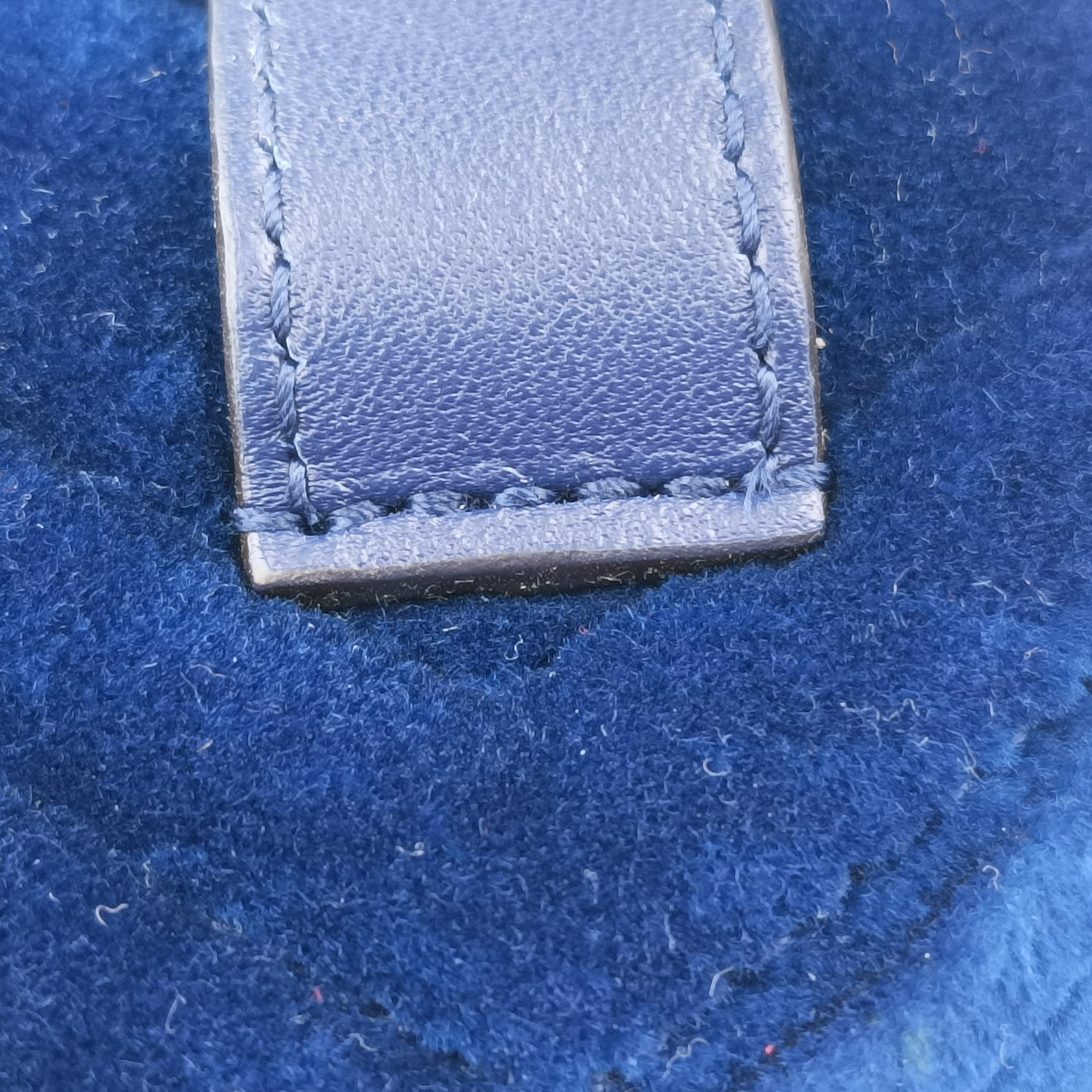 Vintage Gucci GG Marmont Navy velour 476434 bum bag/waist bag | stylenewstar