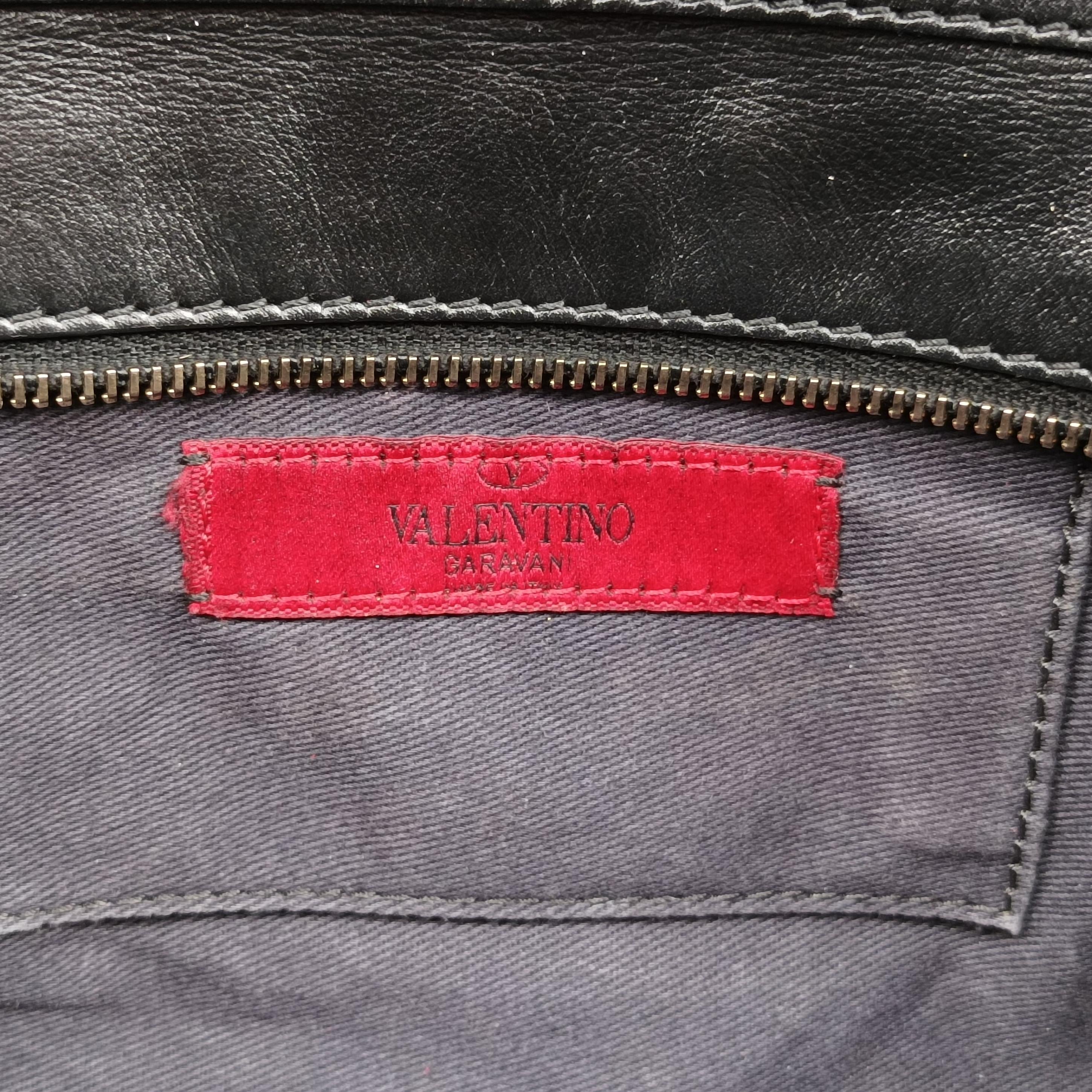 Vintage Valentino Rockstud Black Leather  shoulderbag | stylenewstar