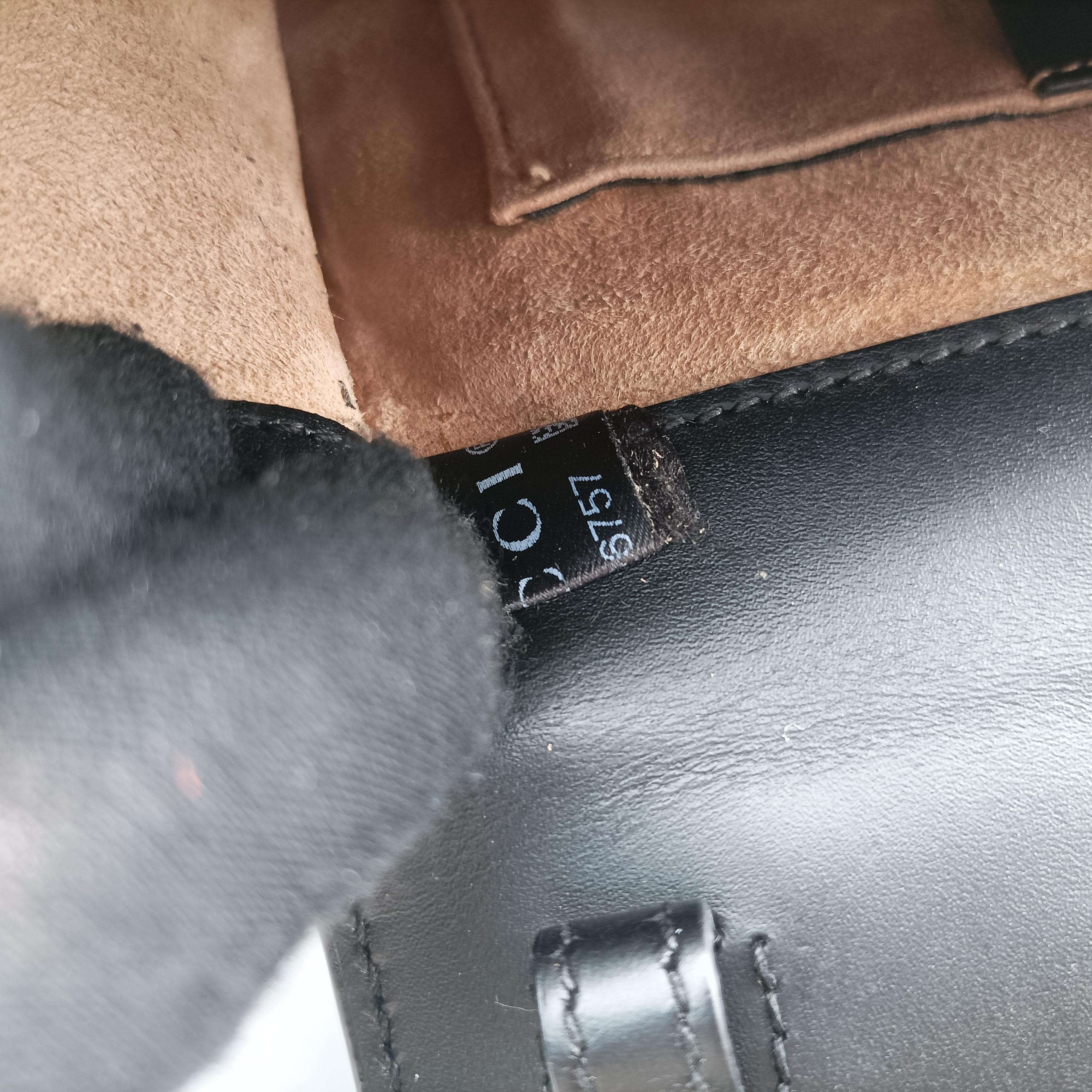 Pre-owned Gucci Sylvie Black Leather 470270 shoulderbag | stylenewstar