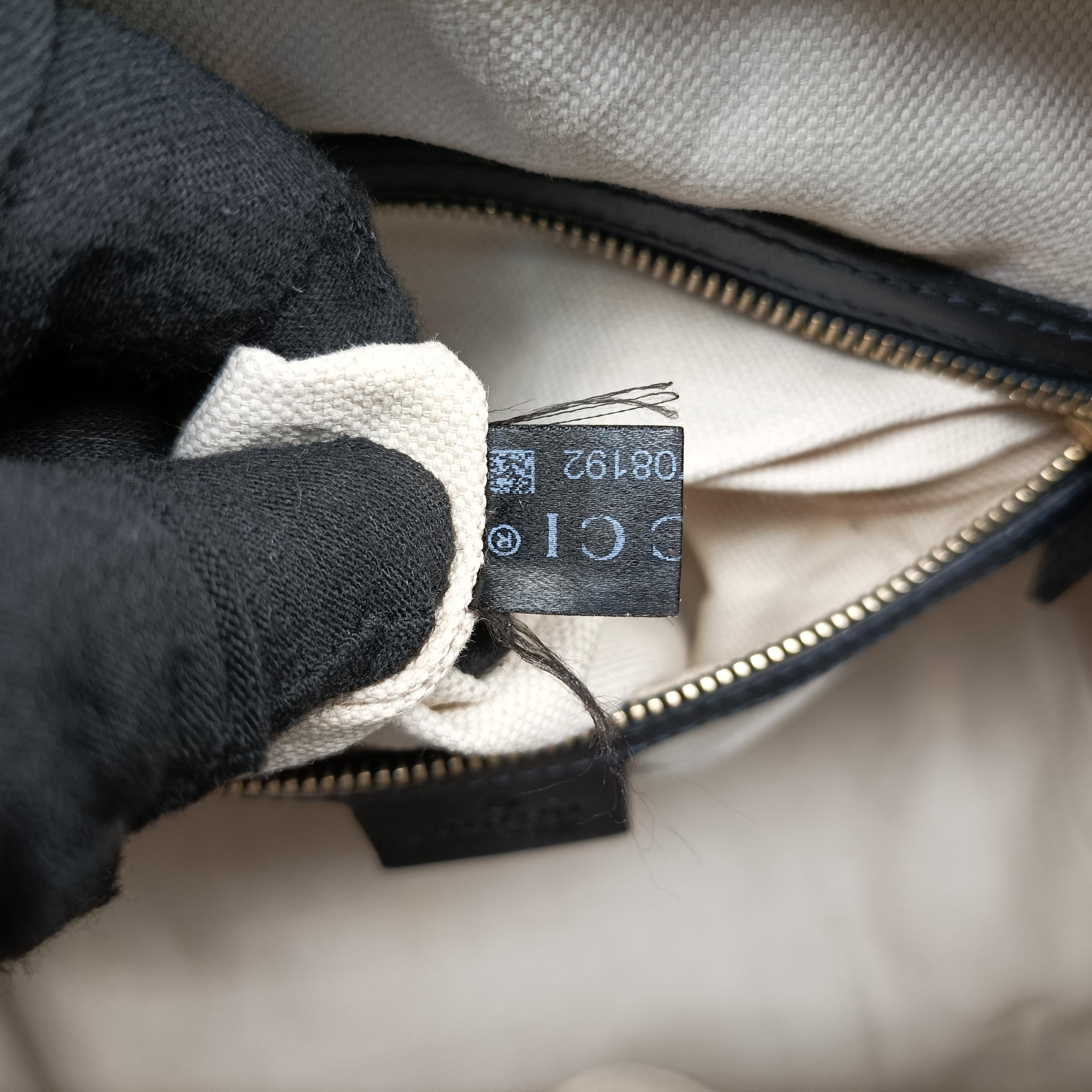 Vintage Gucci Sherry Line Navy x Beige x Black canvas x leather 247205 shoulderbag | stylenewstar