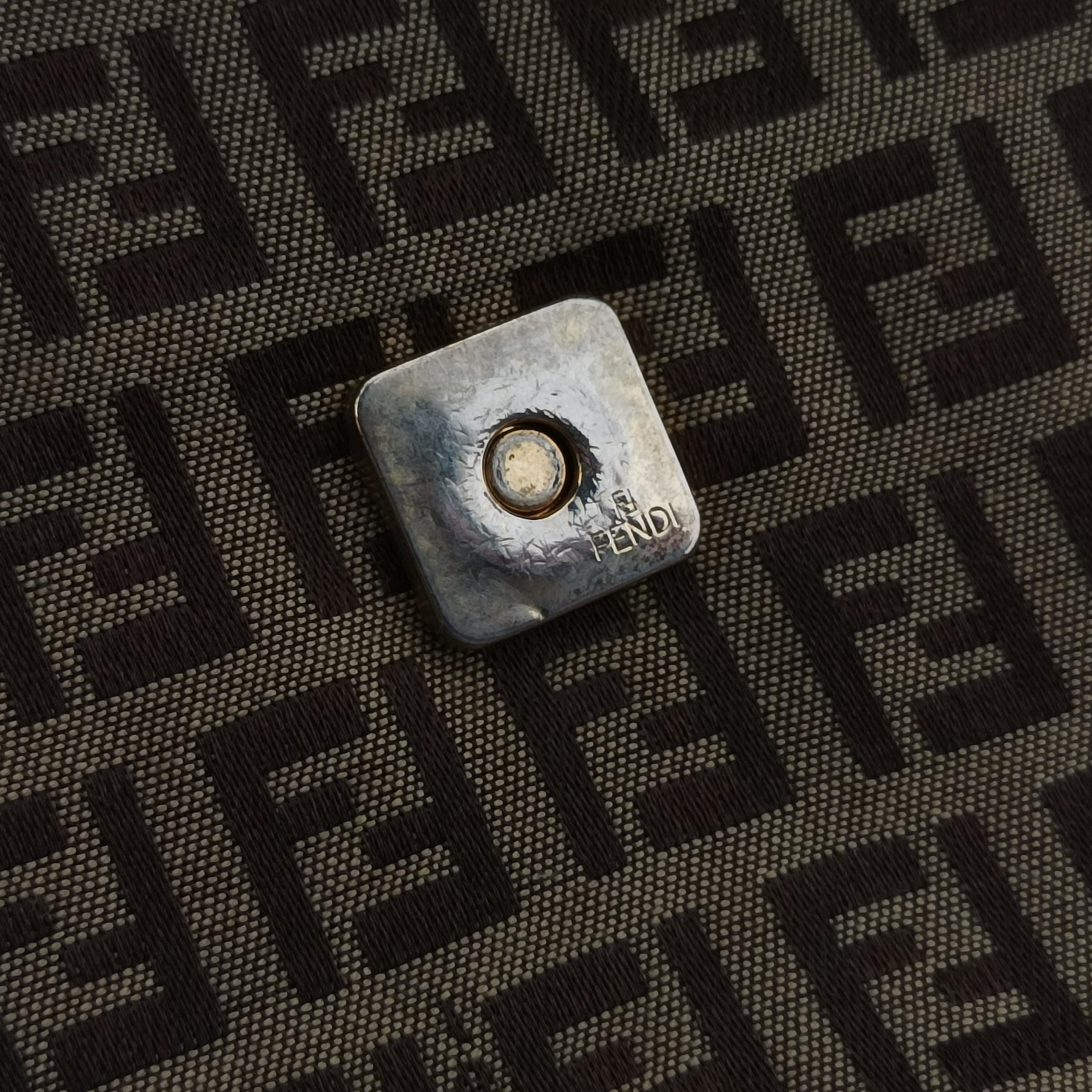 Secondhand Fendi Zucchino Brown canvas 8BT127 shoulderbag | stylenewstar