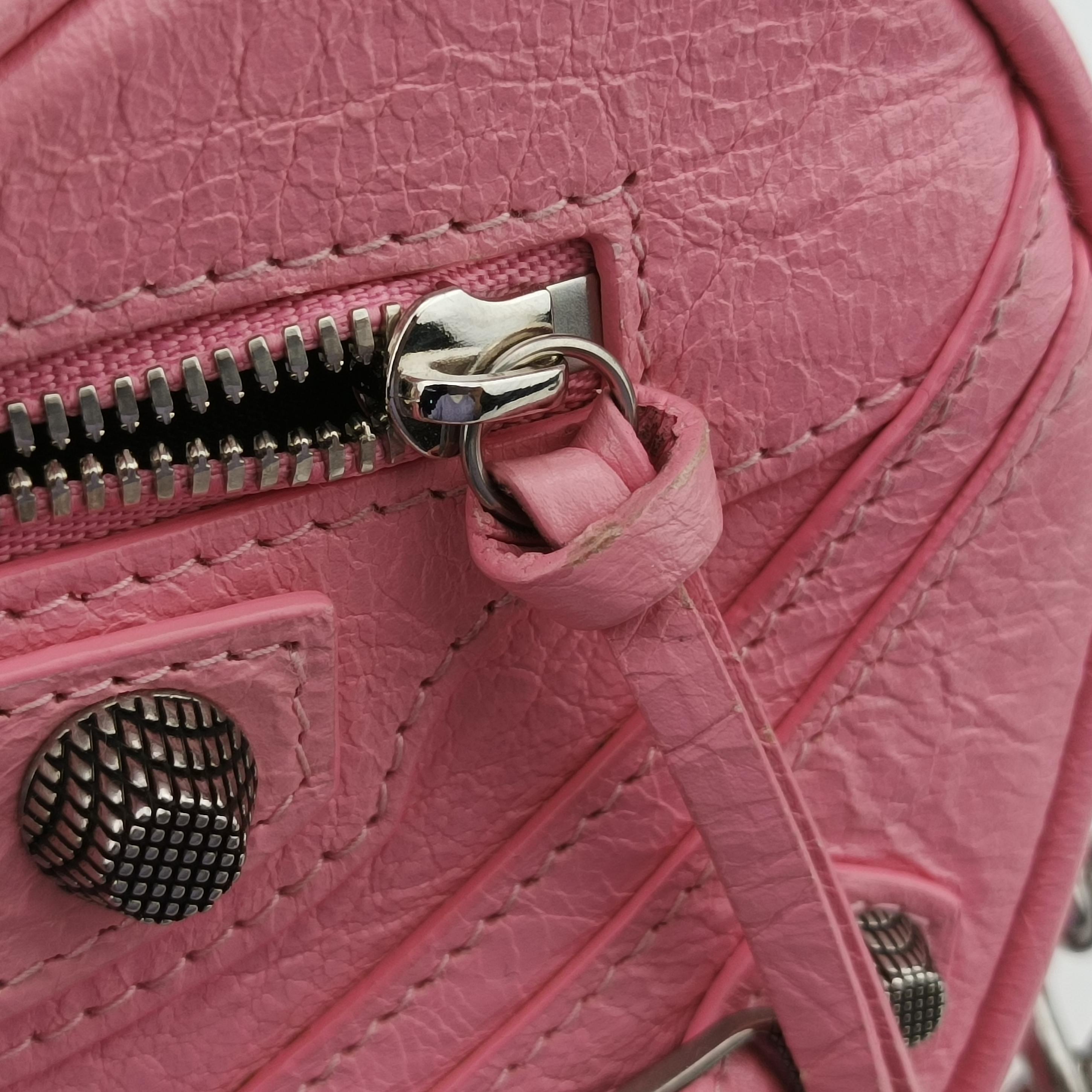 Pre-owned Balenciaga Le Cagole Heart Mini Pink lambskin  shoulderbag | stylenewstar