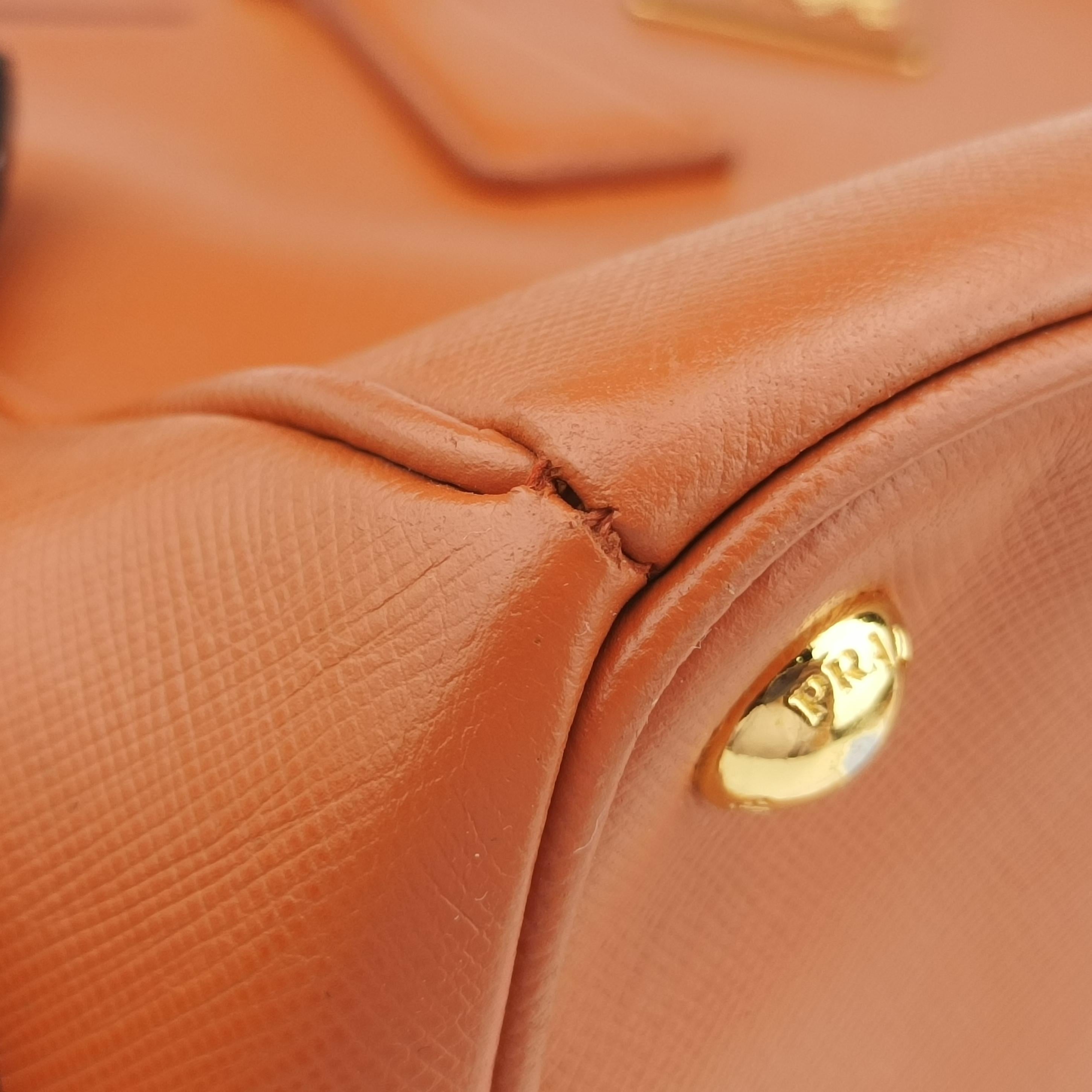 Pre-owned Prada Galleria Orange SAFFIANO Leather BN2274 shoulderbag | stylenewstar