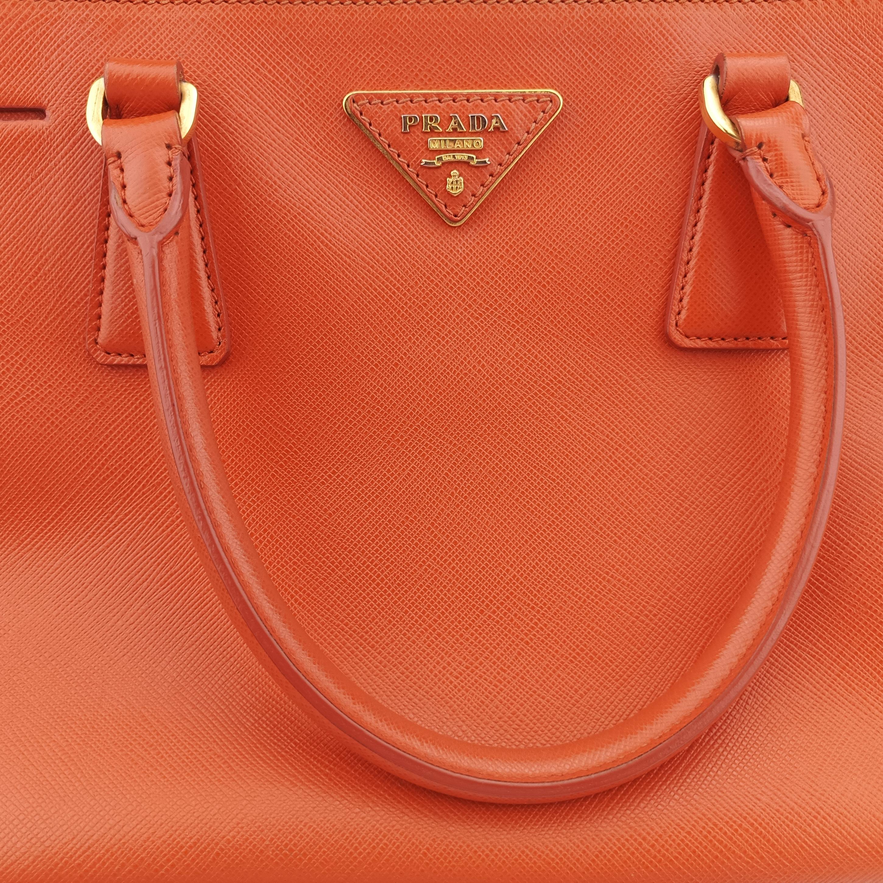 Pre-owned Prada Galleria Orange SAFFIANO Leather BN2274 shoulderbag | stylenewstar