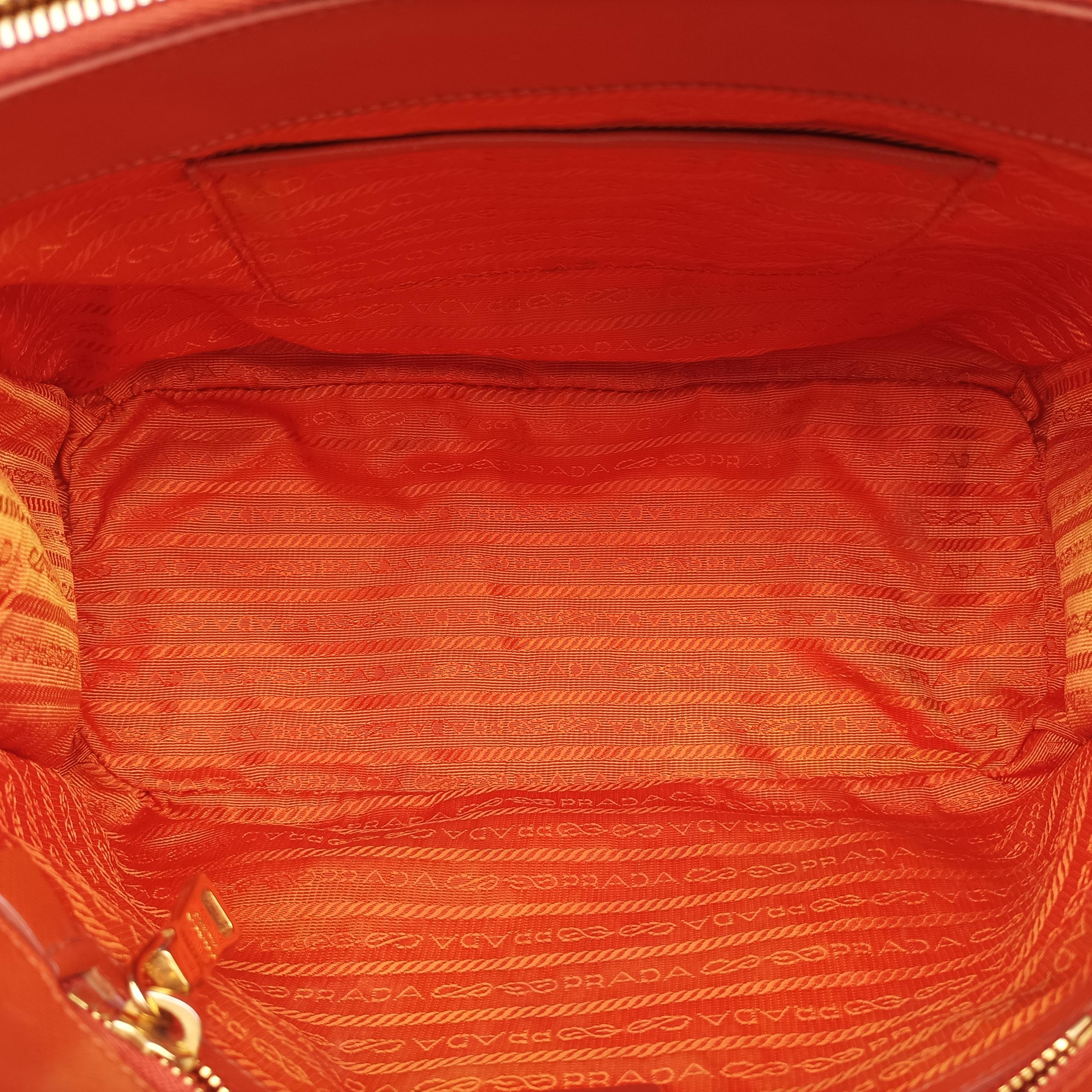 Pre-owned Prada Galleria Orange SAFFIANO Leather BN2274 shoulderbag | stylenewstar