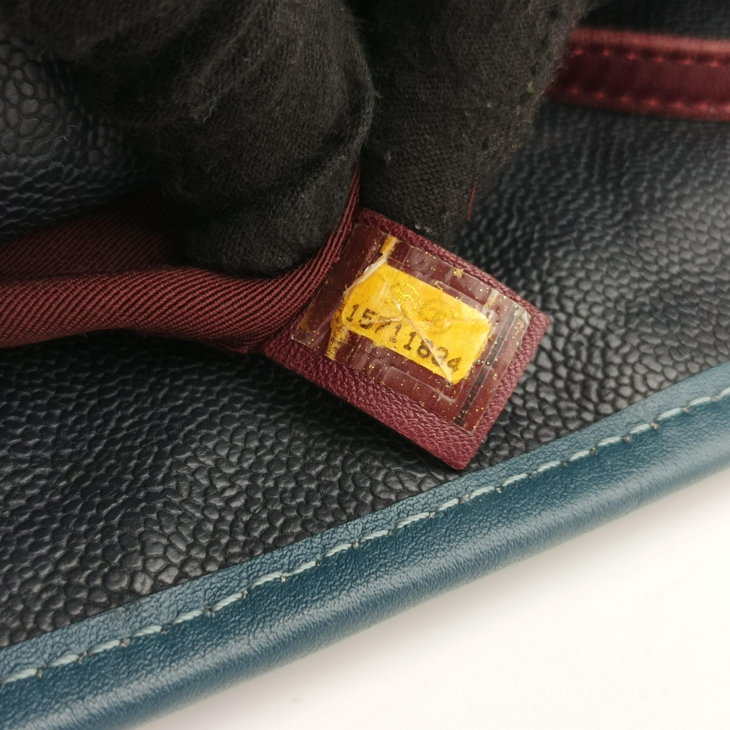 Vintage Chanel French Riviera Hobo Dark Navy Leather A66804 shoulderbag | stylenewstar