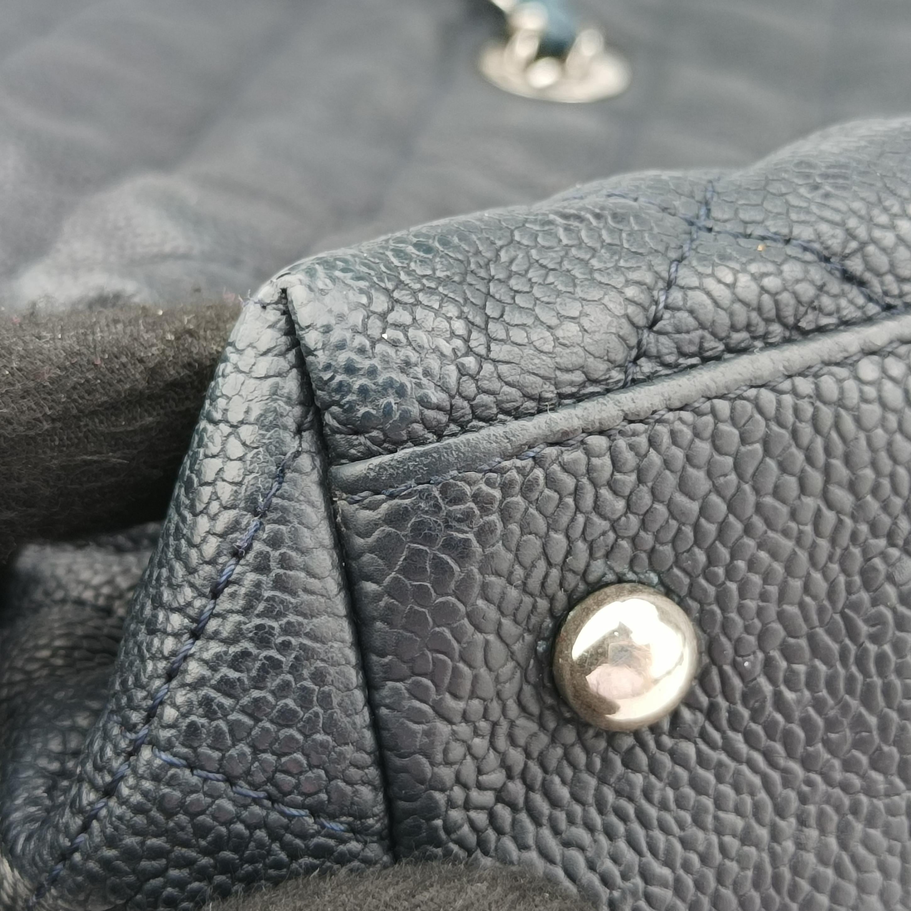 Vintage Chanel French Riviera Hobo Dark Navy Leather A66804 shoulderbag | stylenewstar