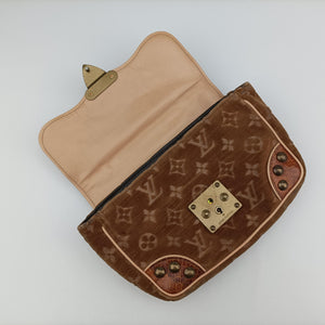 Pre-owned Louis Vuitton Irvine Brown x Multicolor Velour x Alligator M92773 handbag | stylenewstar