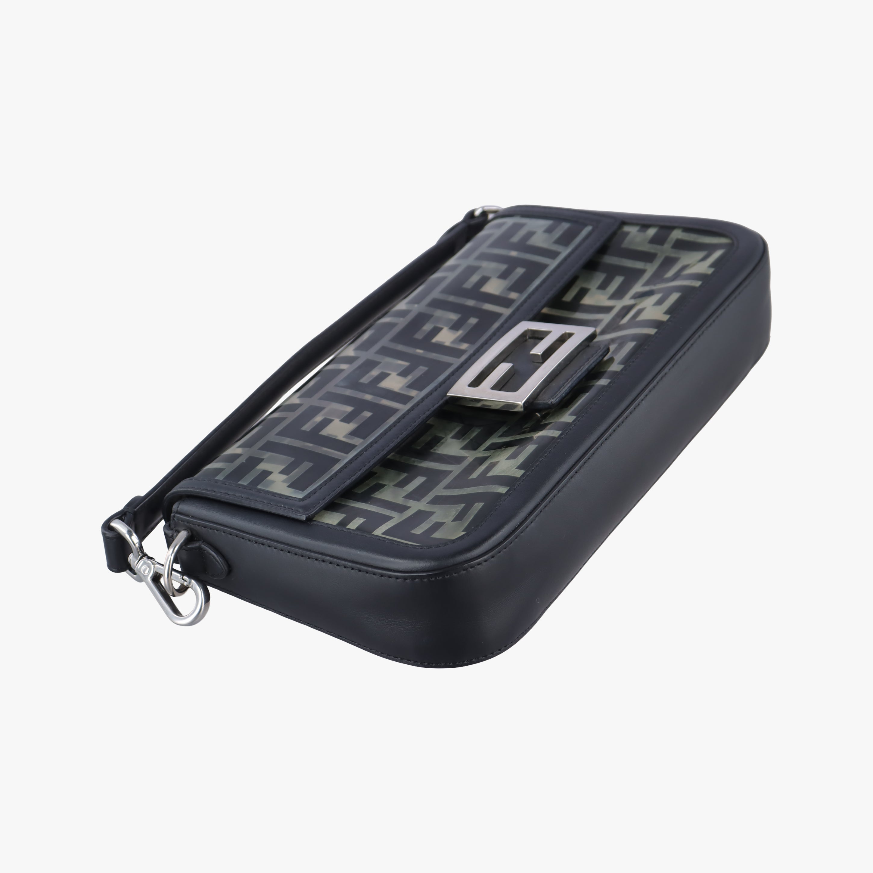 Pre-owned Fendi BAGUETTE Clear×black PVC coated canvas 8BR600 shoulderbag | stylenewstar