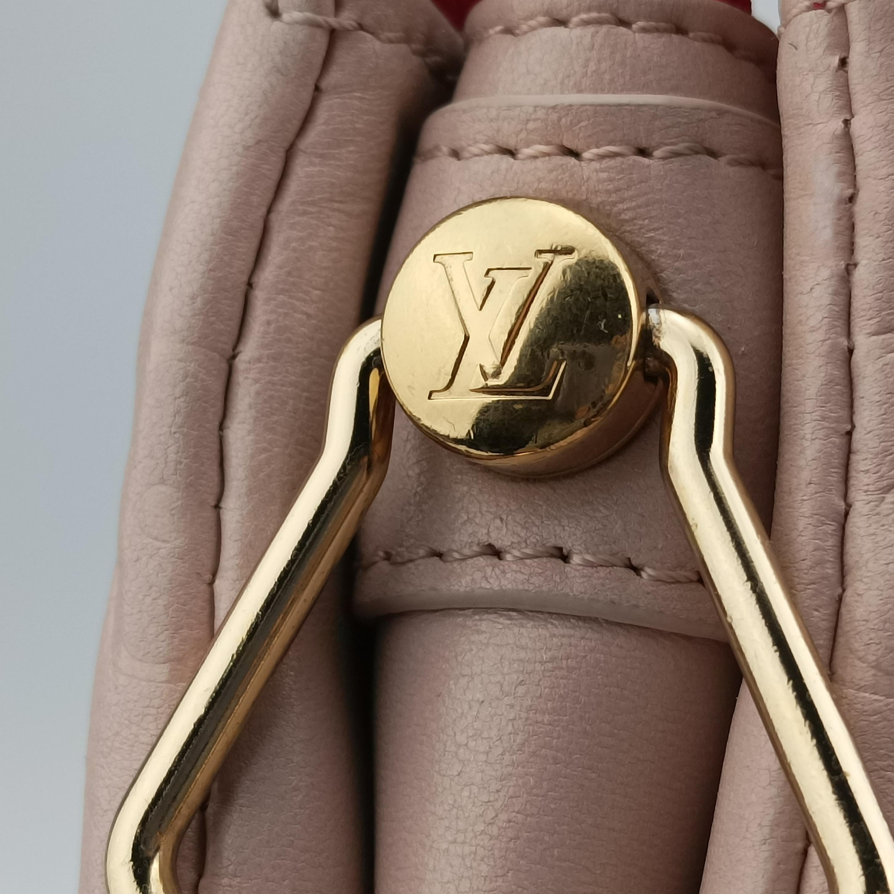 Pre-owned Louis Vuitton Coussin PM Pink leather M58739 shoulderbag | stylenewstar