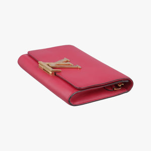 Pre-owned Louis Vuitton Pochette Louise GM Red leather M94647 shoulderbag | stylenewstar