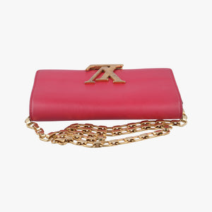 Pre-owned Louis Vuitton Pochette Louise GM Red leather M94647 shoulderbag | stylenewstar