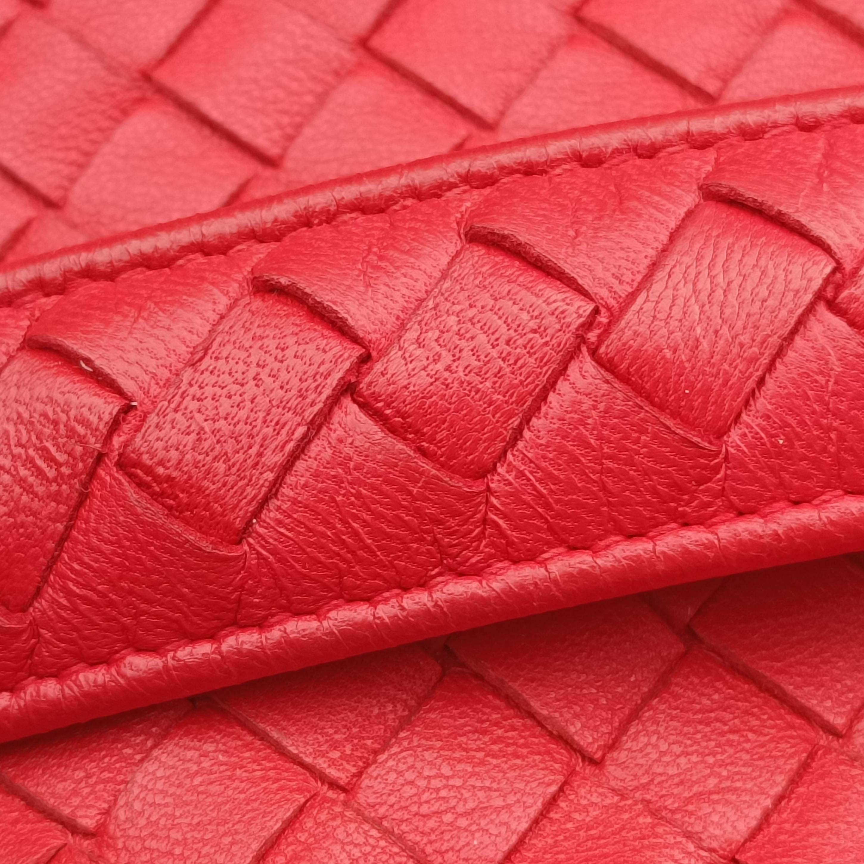 Pre-owned Bottega Veneta CAMPANA Intrecciato Red lambskin  shoulderbag | stylenewstar