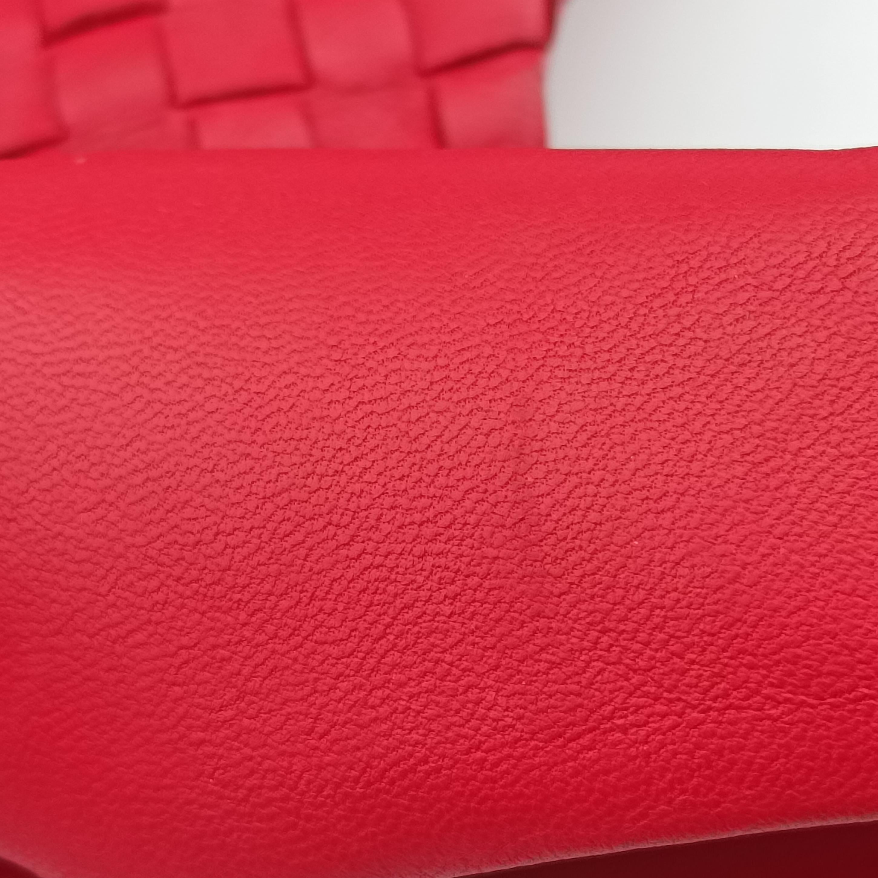 Pre-owned Bottega Veneta CAMPANA Intrecciato Red lambskin  shoulderbag | stylenewstar