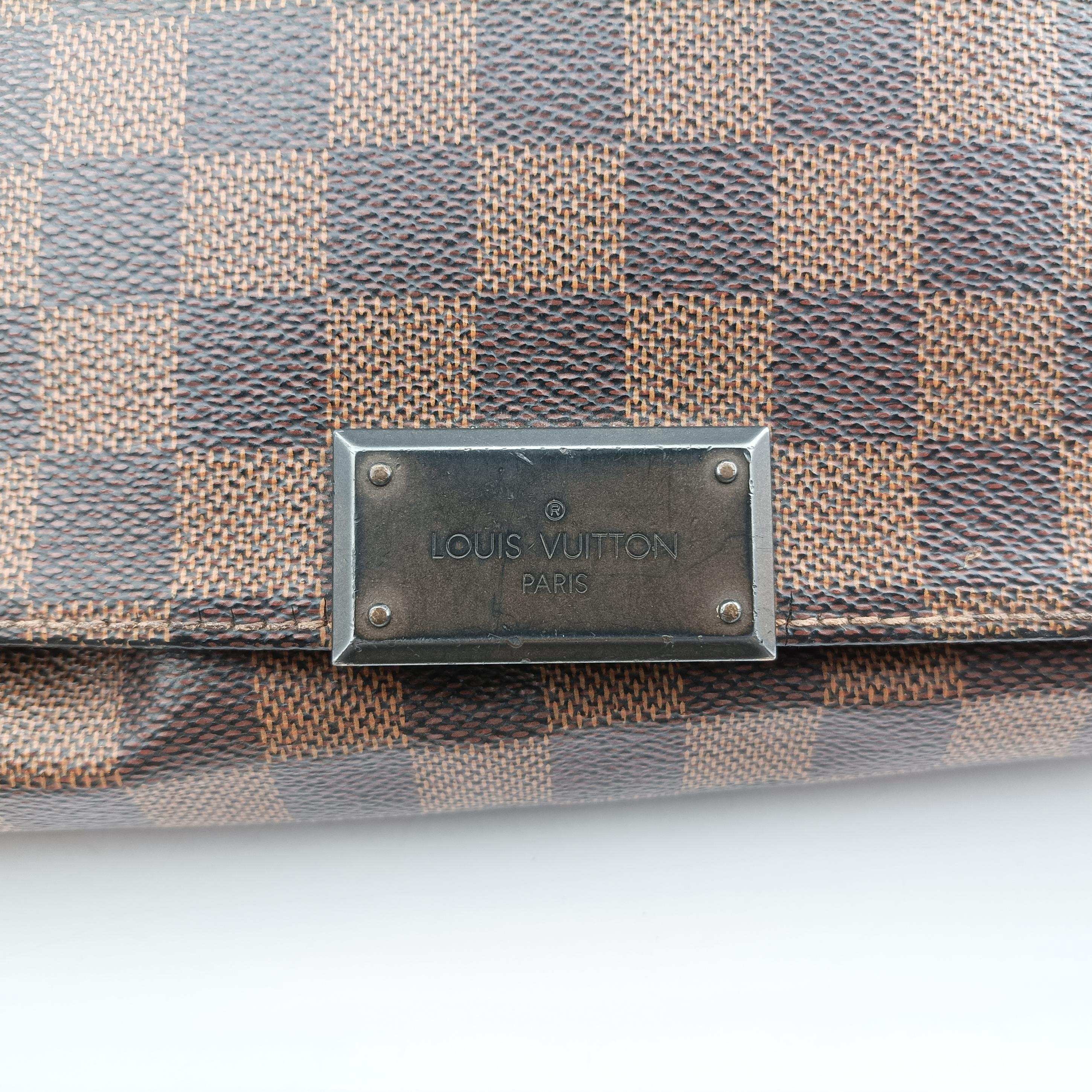 Secondhand Louis Vuitton DISTRICT MM EBENE Damier Canvas N41212 shoulderbag | stylenewstar